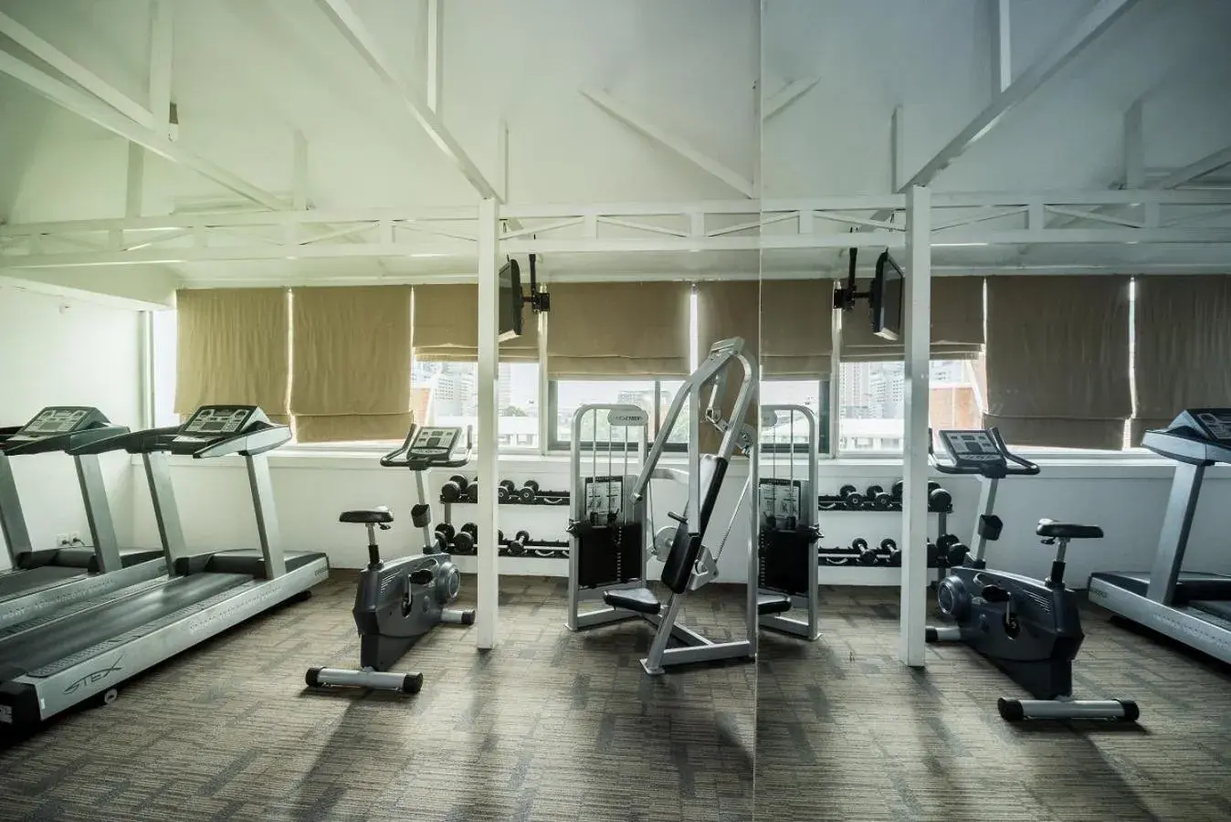 Fitness centre/facilities in Almond Hotel Sothearos Fitness centre/facilities in Almond Hotel Sothearos