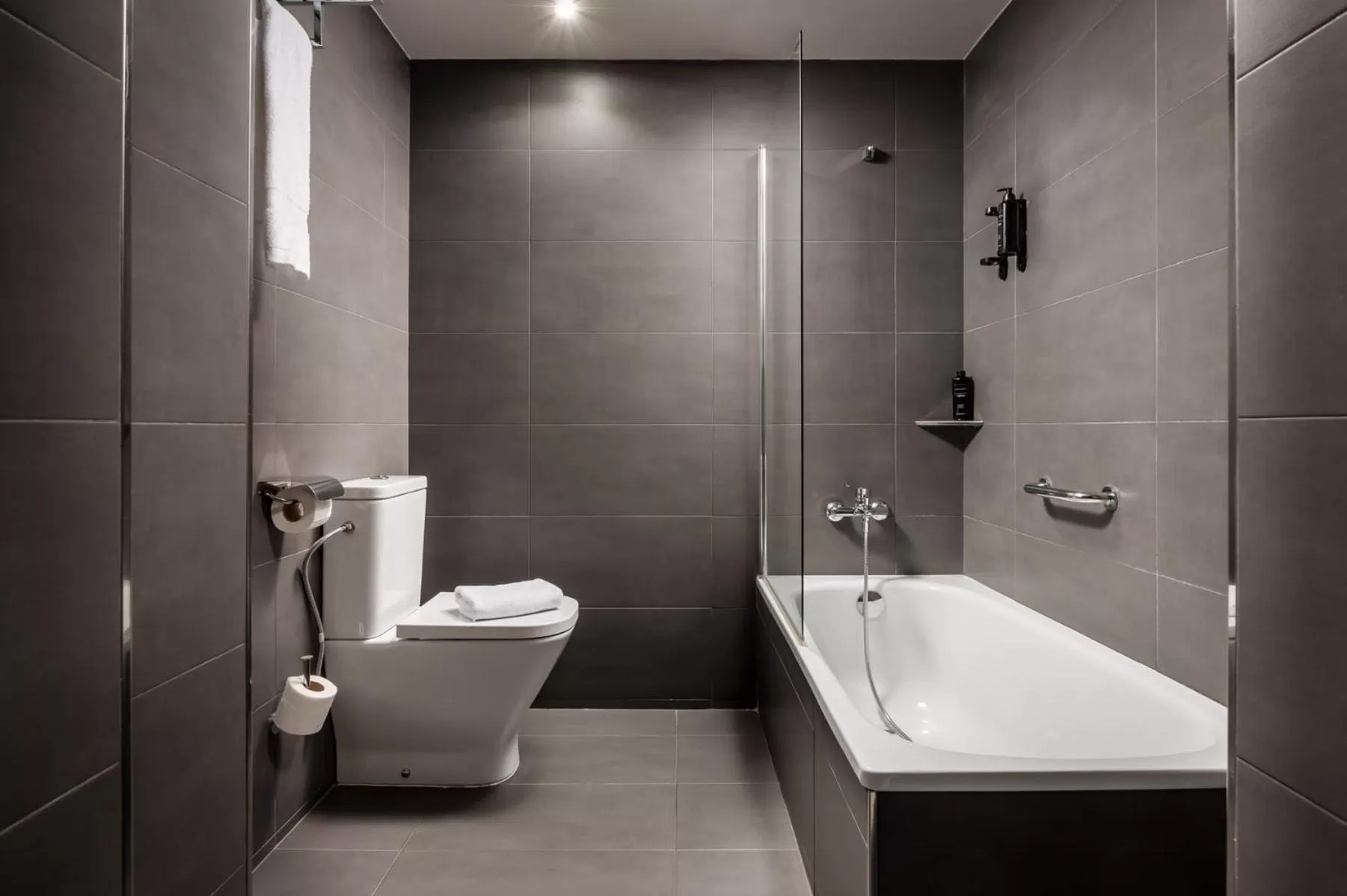 Bathroom in BYPILLOW Mothern