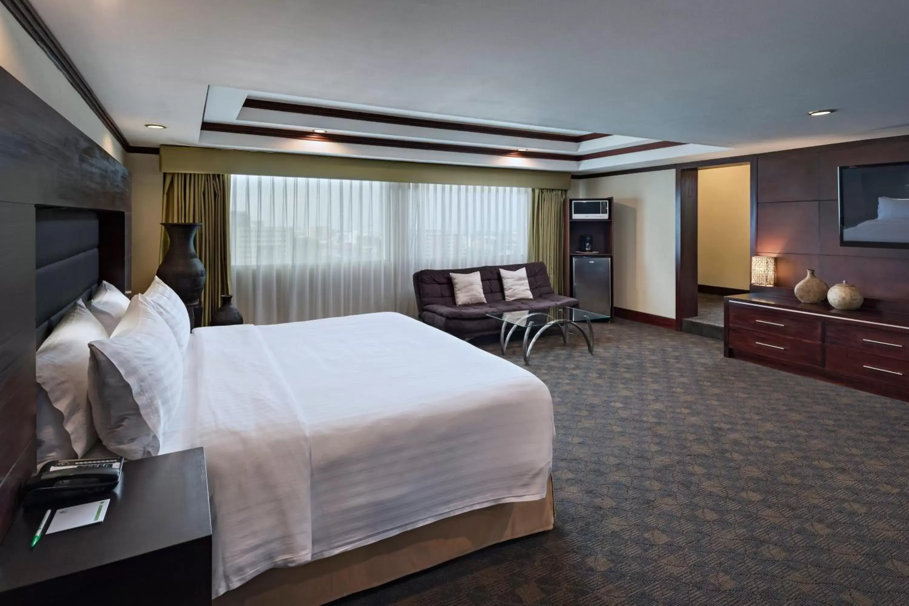 Photo of the whole room in Holiday Inn Guatemala, an IHG Hotel