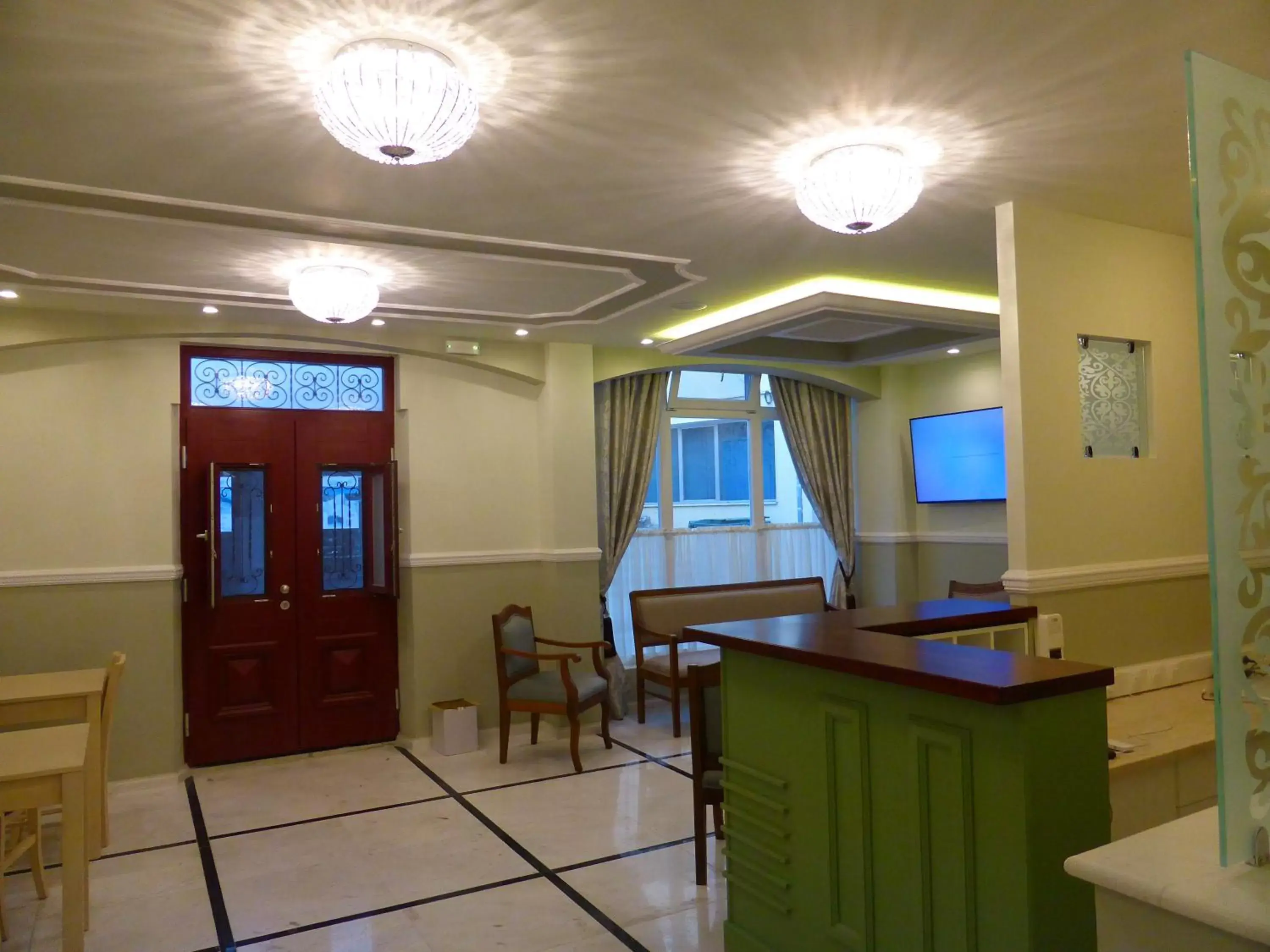 Property building in HOTEL TSARSI