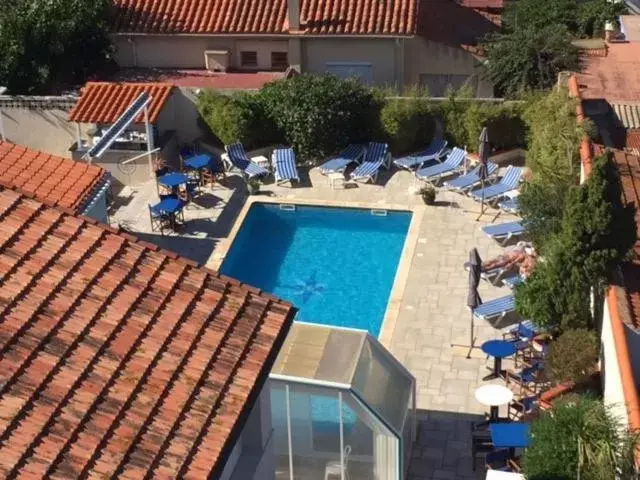Swimming pool, Pool View in Le Galion Hotel et Restaurant Canet Plage - Logis