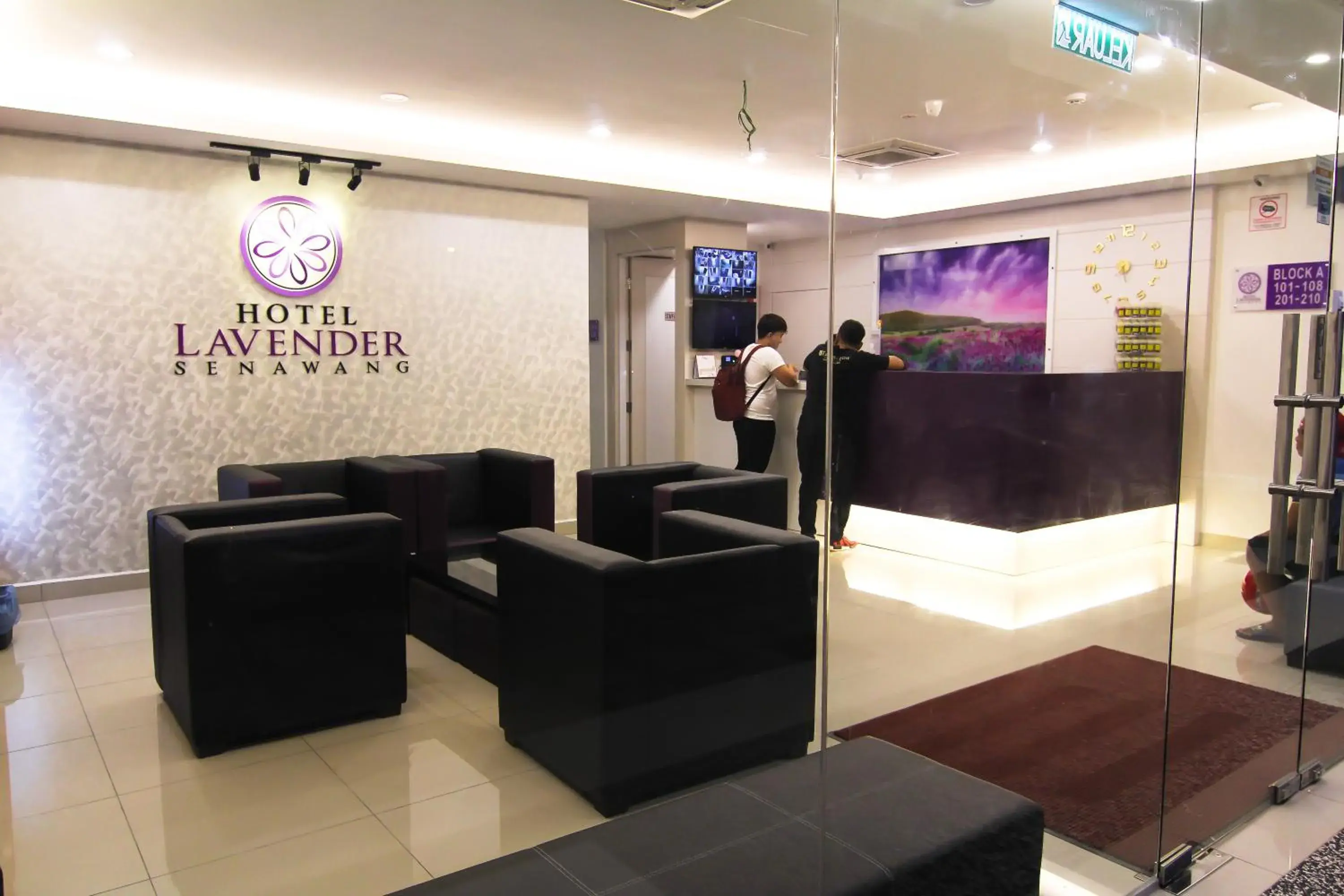 Facade/entrance, Lobby/Reception in Hotel Lavender Senawang