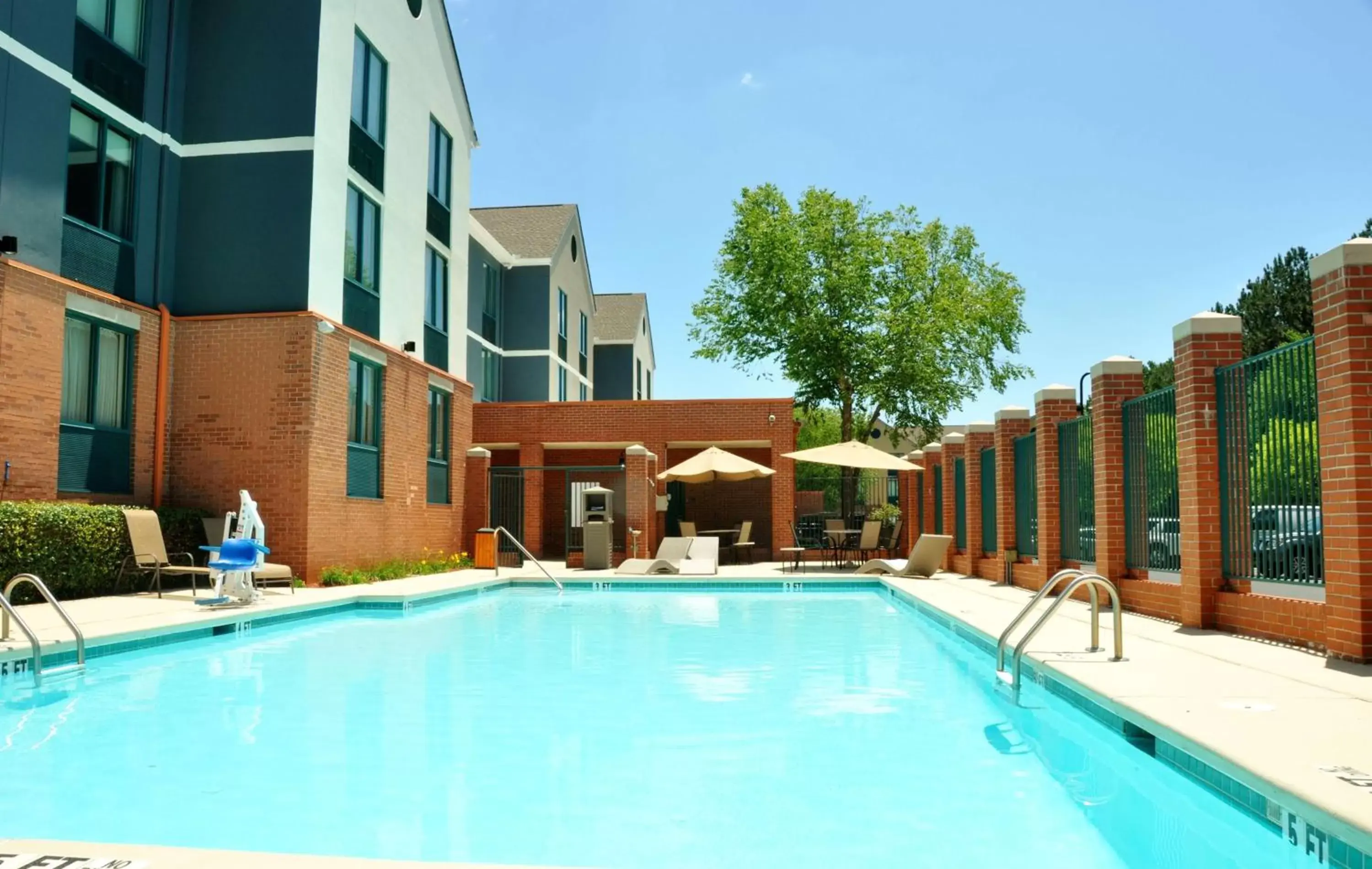 On site, Swimming Pool in Best Western Plus Roswell/Alpharetta