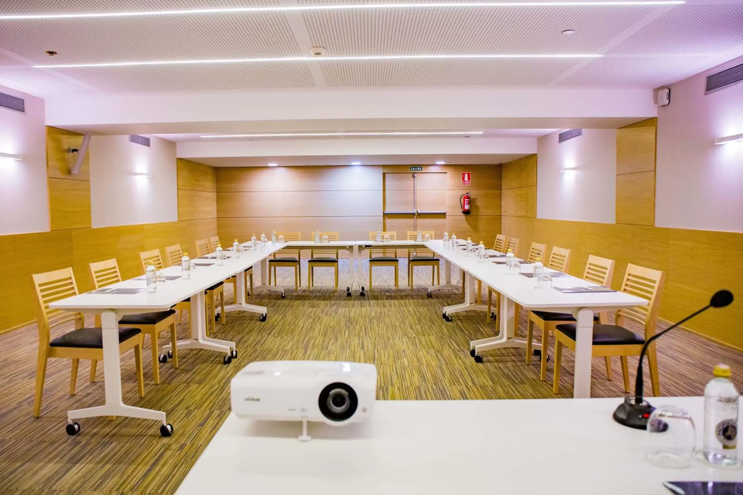 Meeting/conference room in Hotel Gelmírez