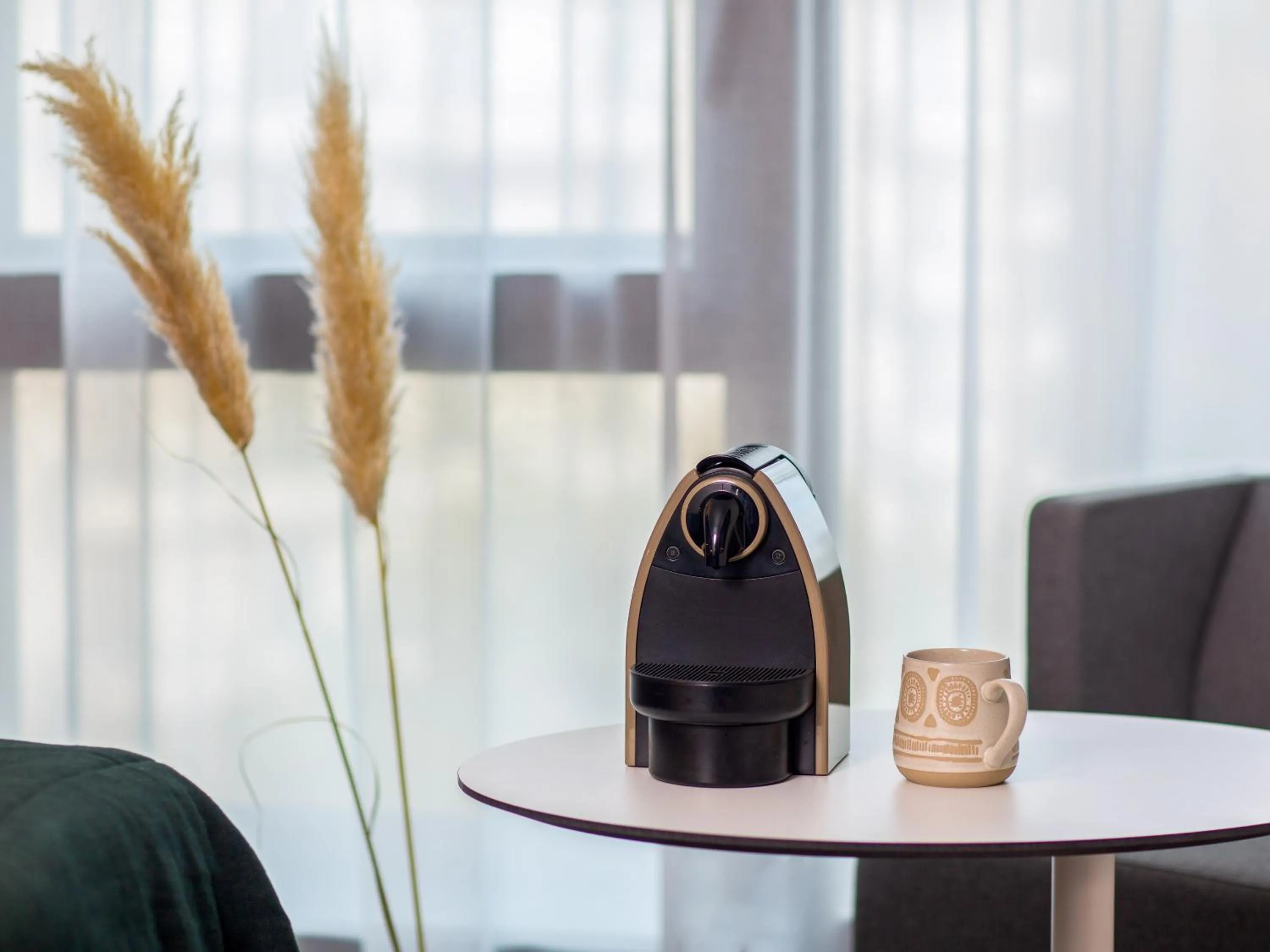 Coffee/tea facilities in Novotel Paris Porte Versailles