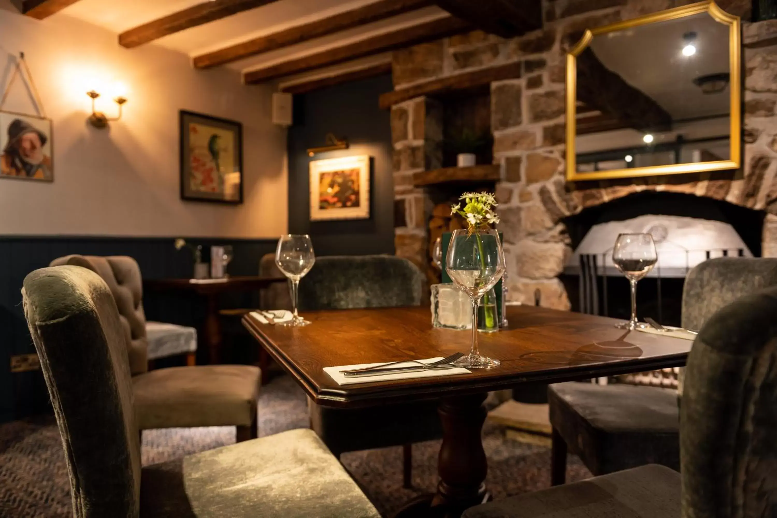 Restaurant/places to eat, Lounge/Bar in The Hawes Inn by Innkeeper's Collection