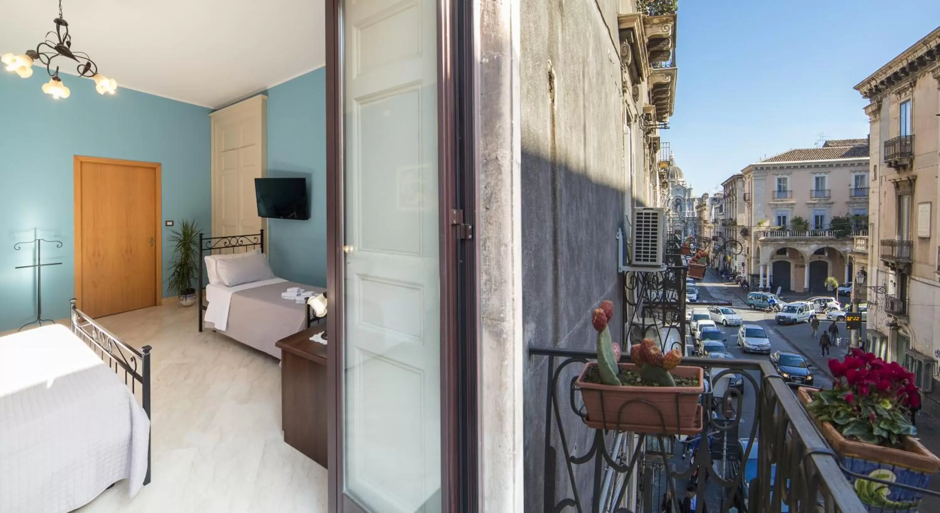 Property building in Catania Inn Rooms