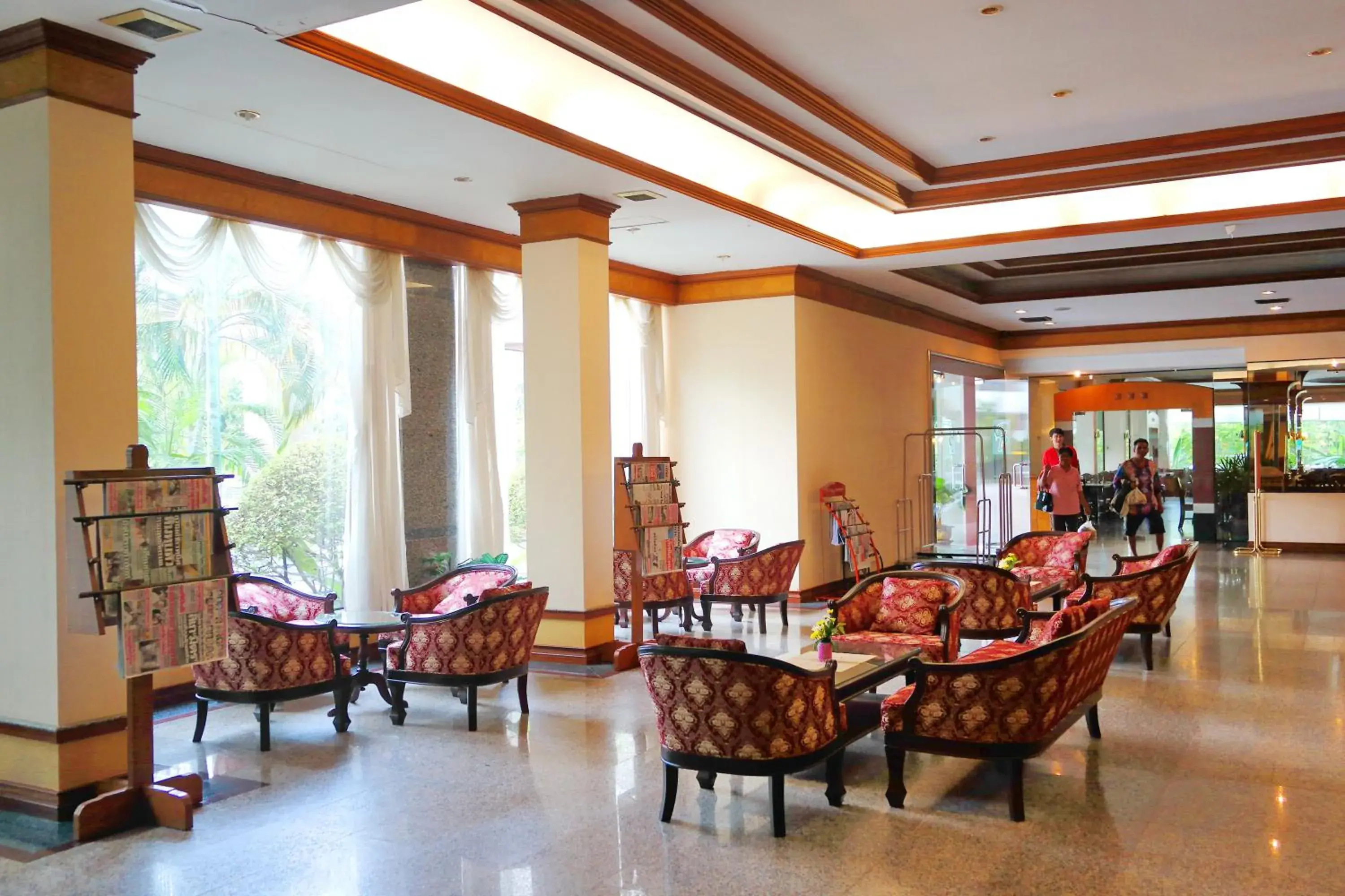 Lobby or reception, Restaurant/Places to Eat in Grand Park Hotel (SHA Extra Plus)