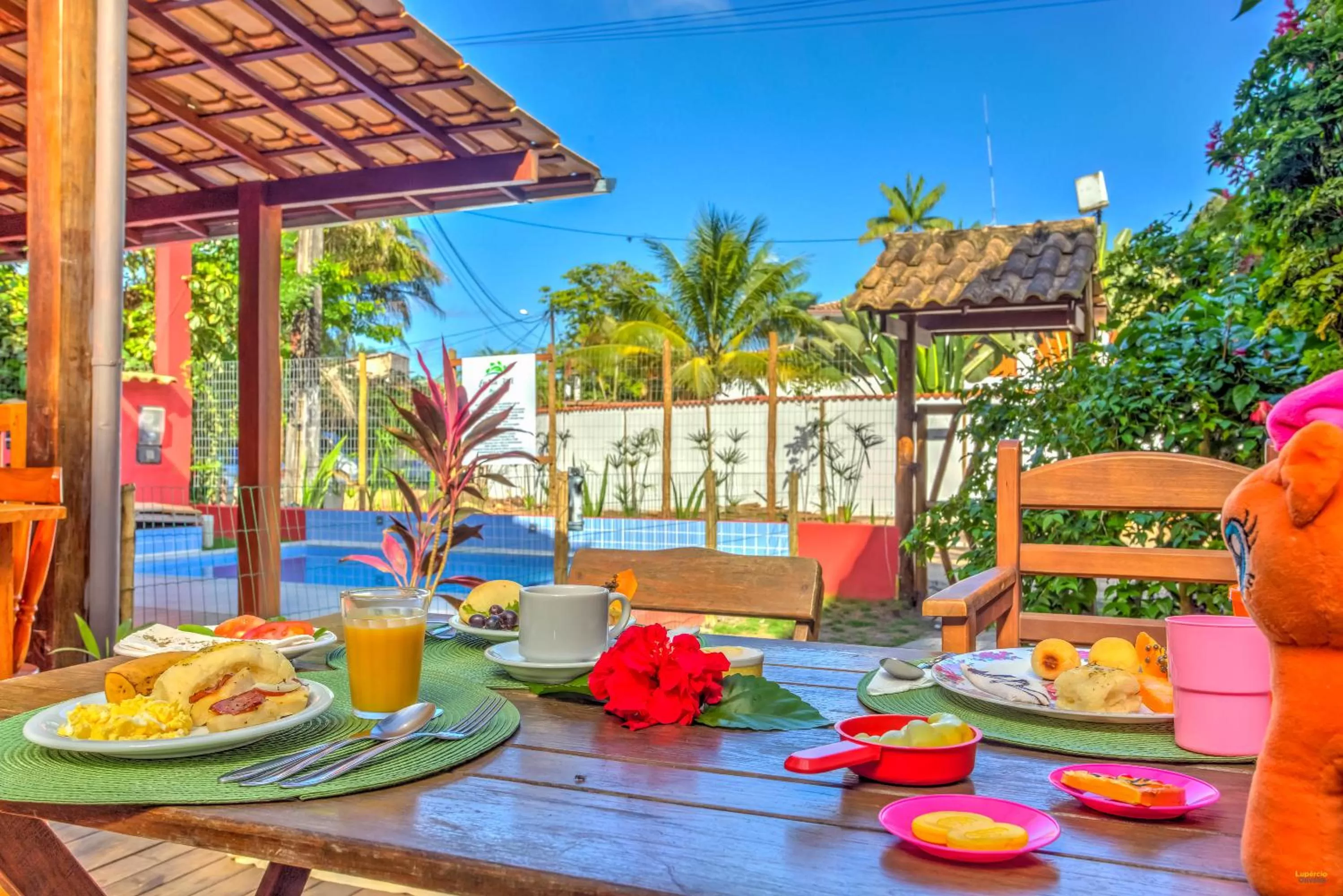 Breakfast in i9 Embaú Flats & Suites