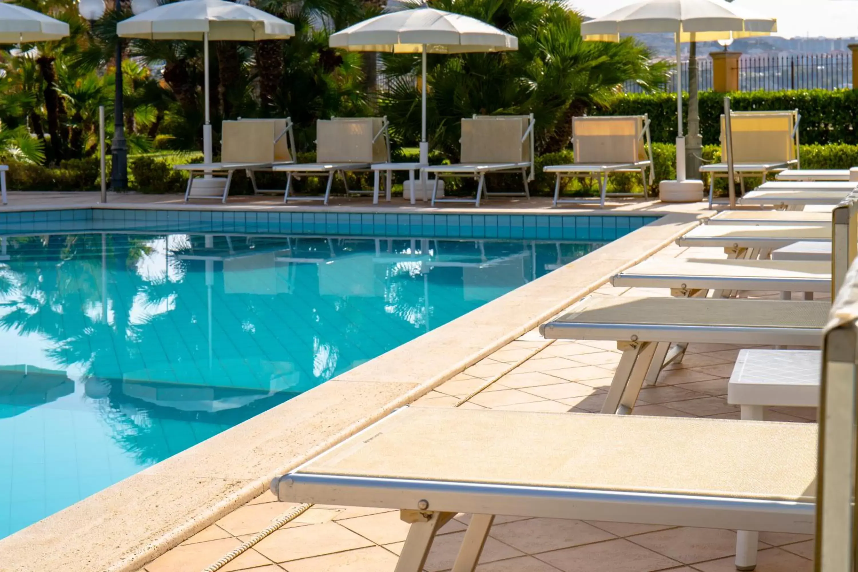 Swimming Pool in Hotel Villa Romana