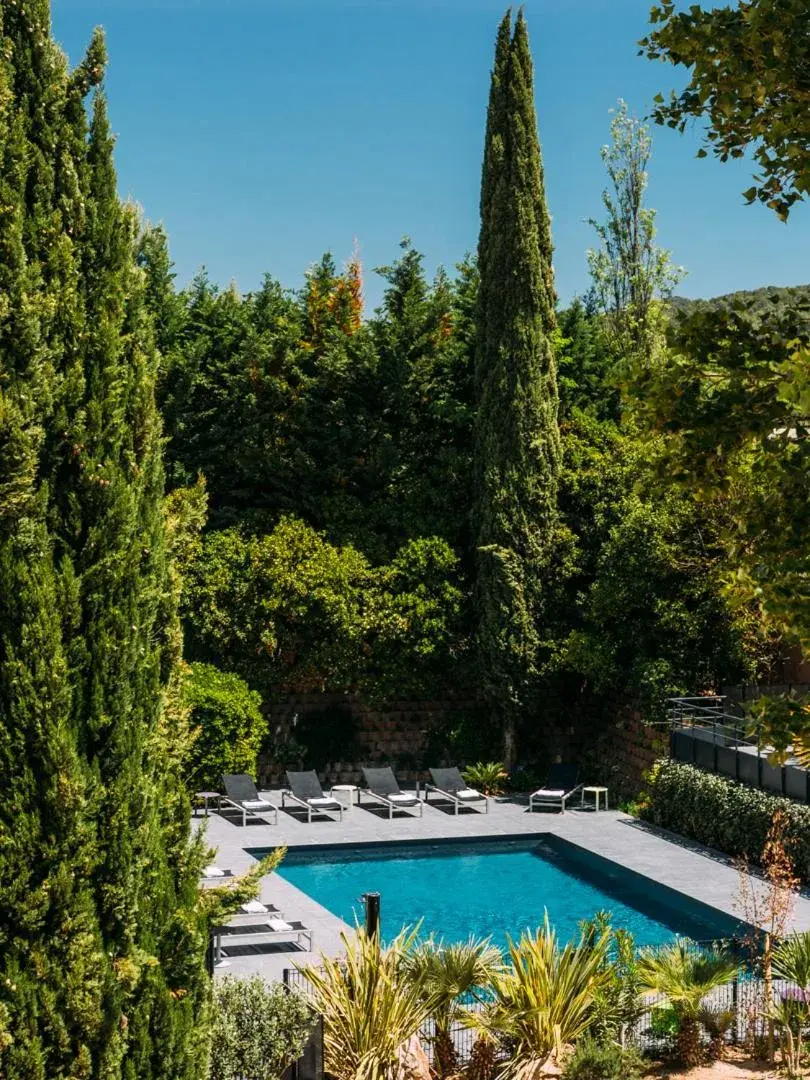 Patio, Swimming Pool in Escale Oceania Aix-En-Provence