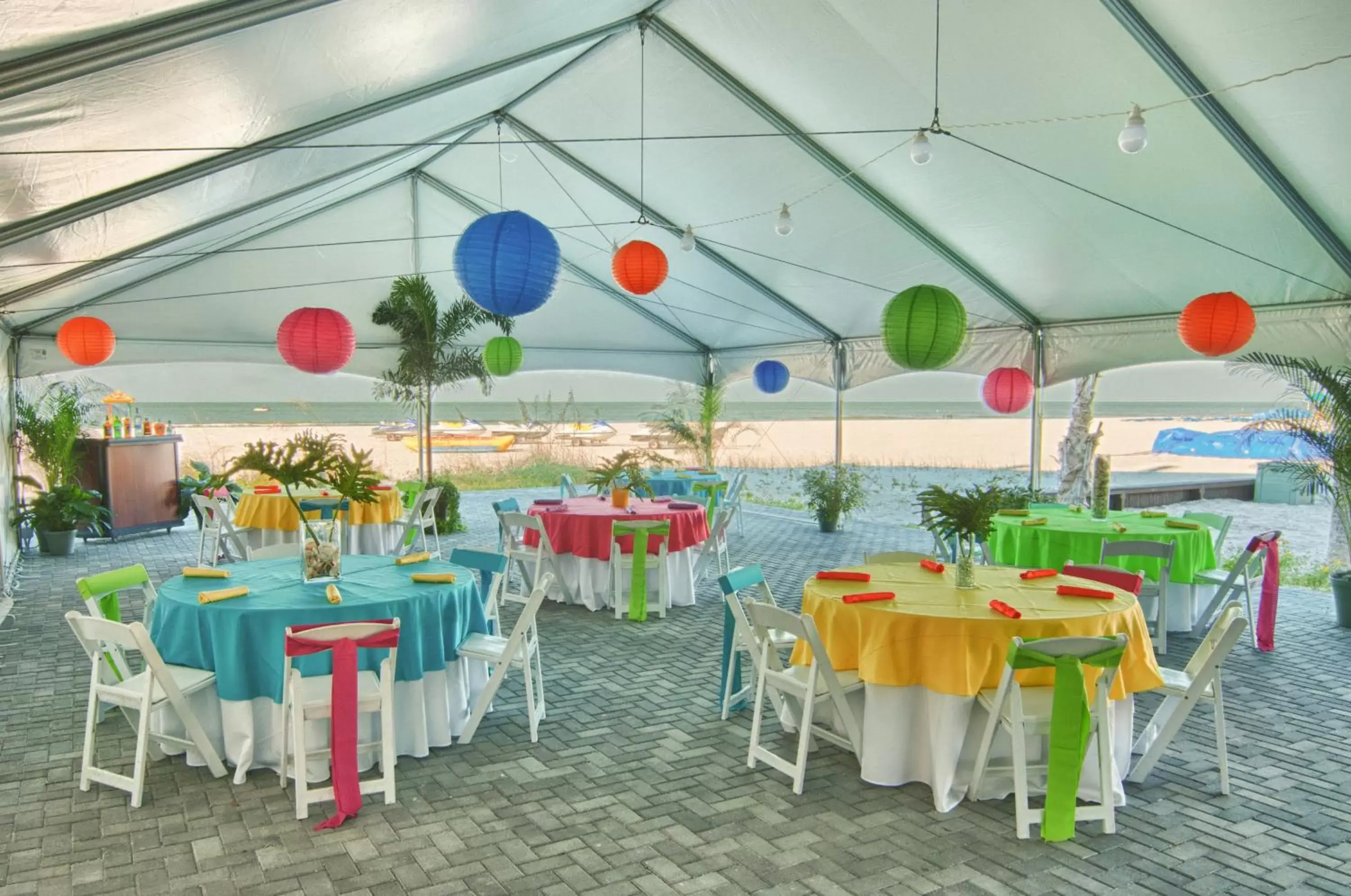 Banquet/Function facilities, Restaurant/Places to Eat in Sirata Beach Resort
