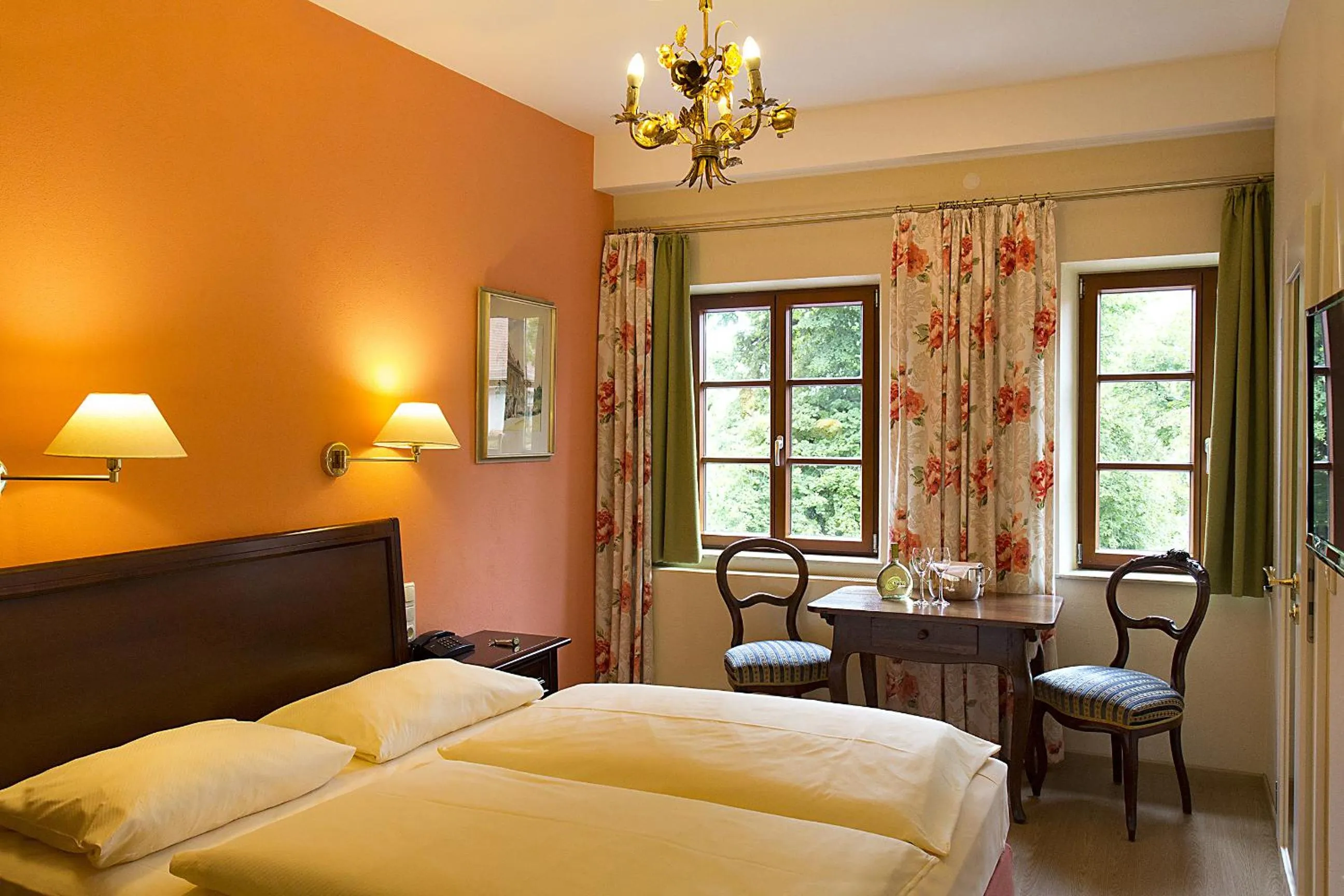 Photo of the whole room in Hotel Reichsküchenmeister