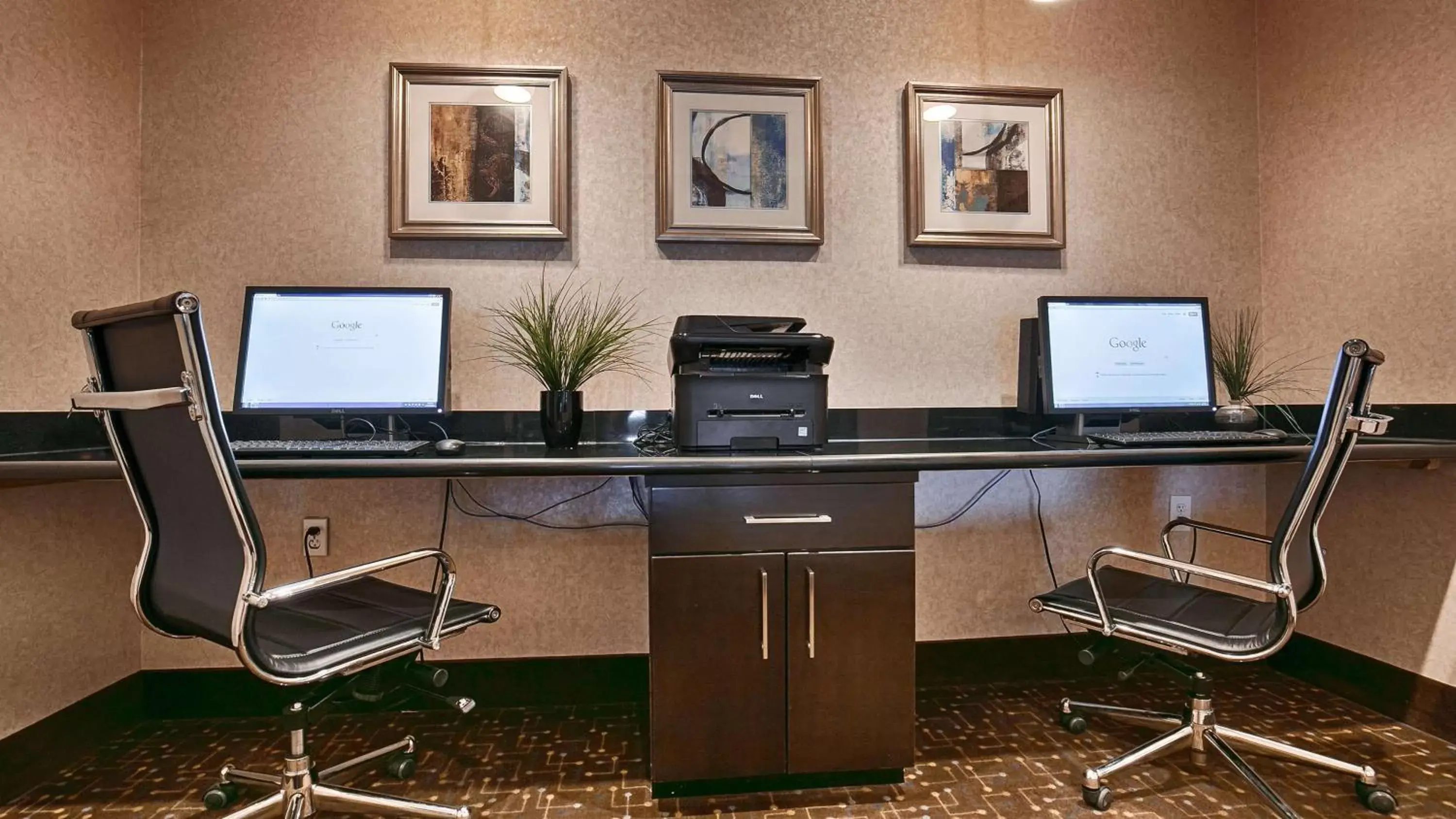 On site, Business Area/Conference Room in Best Western Plus Lytle Inn and Suites