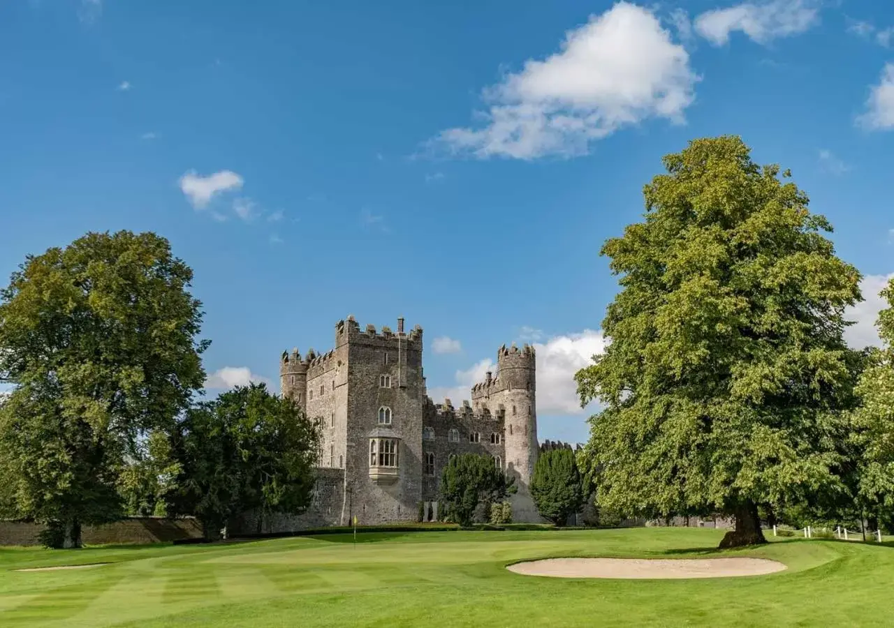 Golfcourse, Property Building in Kilkea Castle