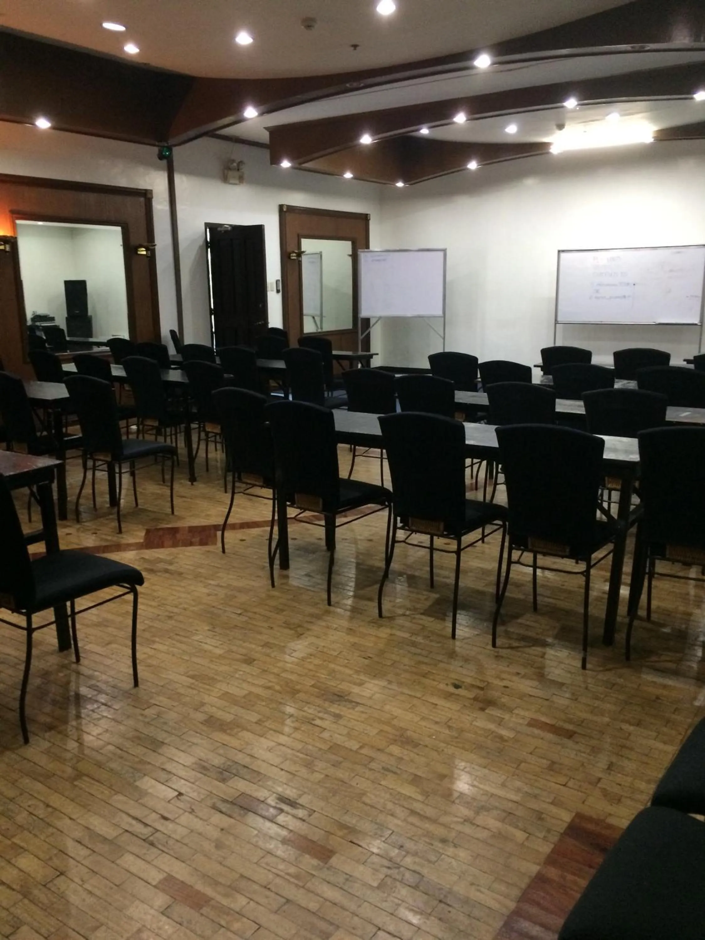 Meeting/conference room in El Cielito Inn - Sta. Rosa