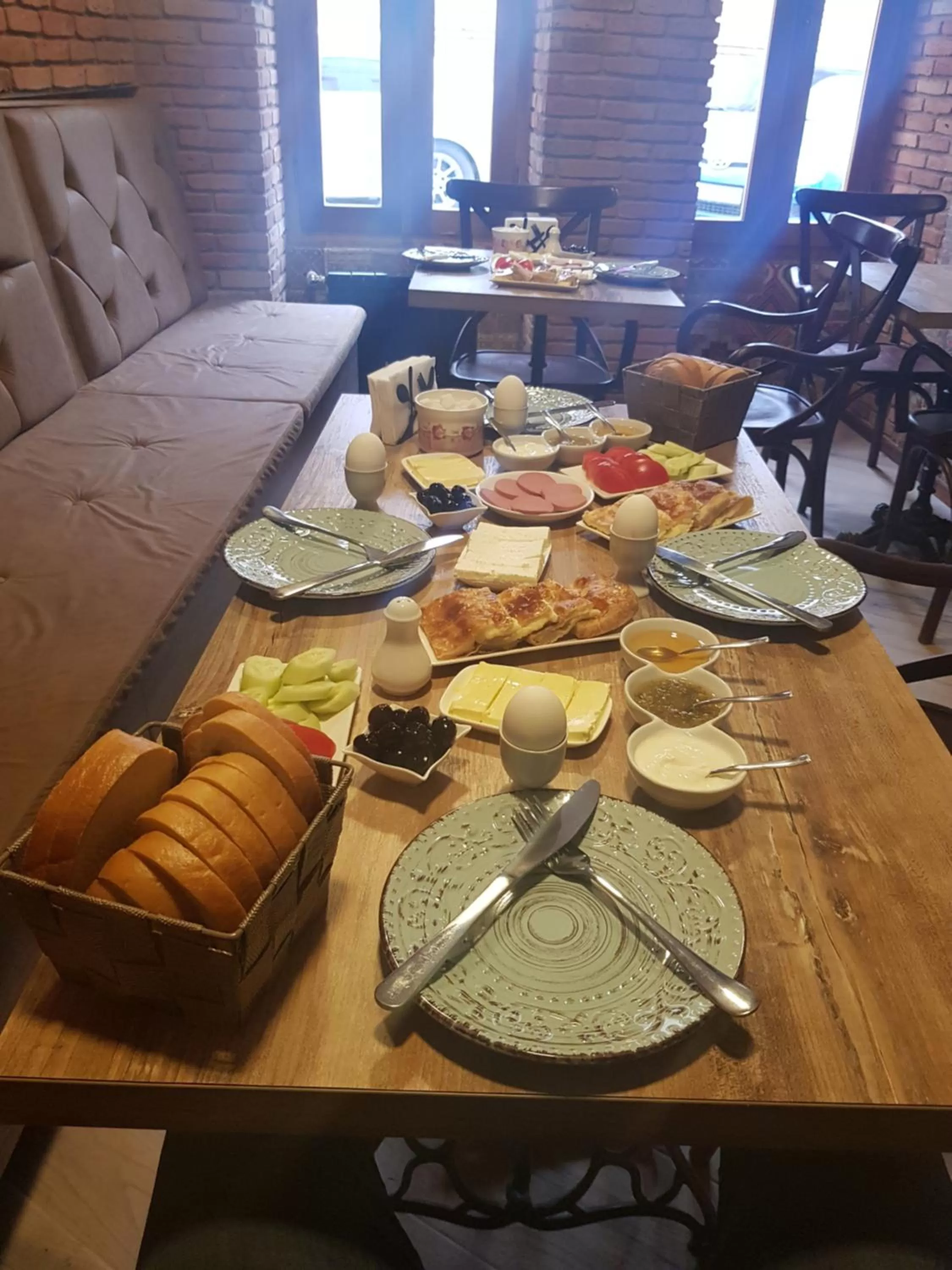 Food and drinks in Epic Meidan Hotel