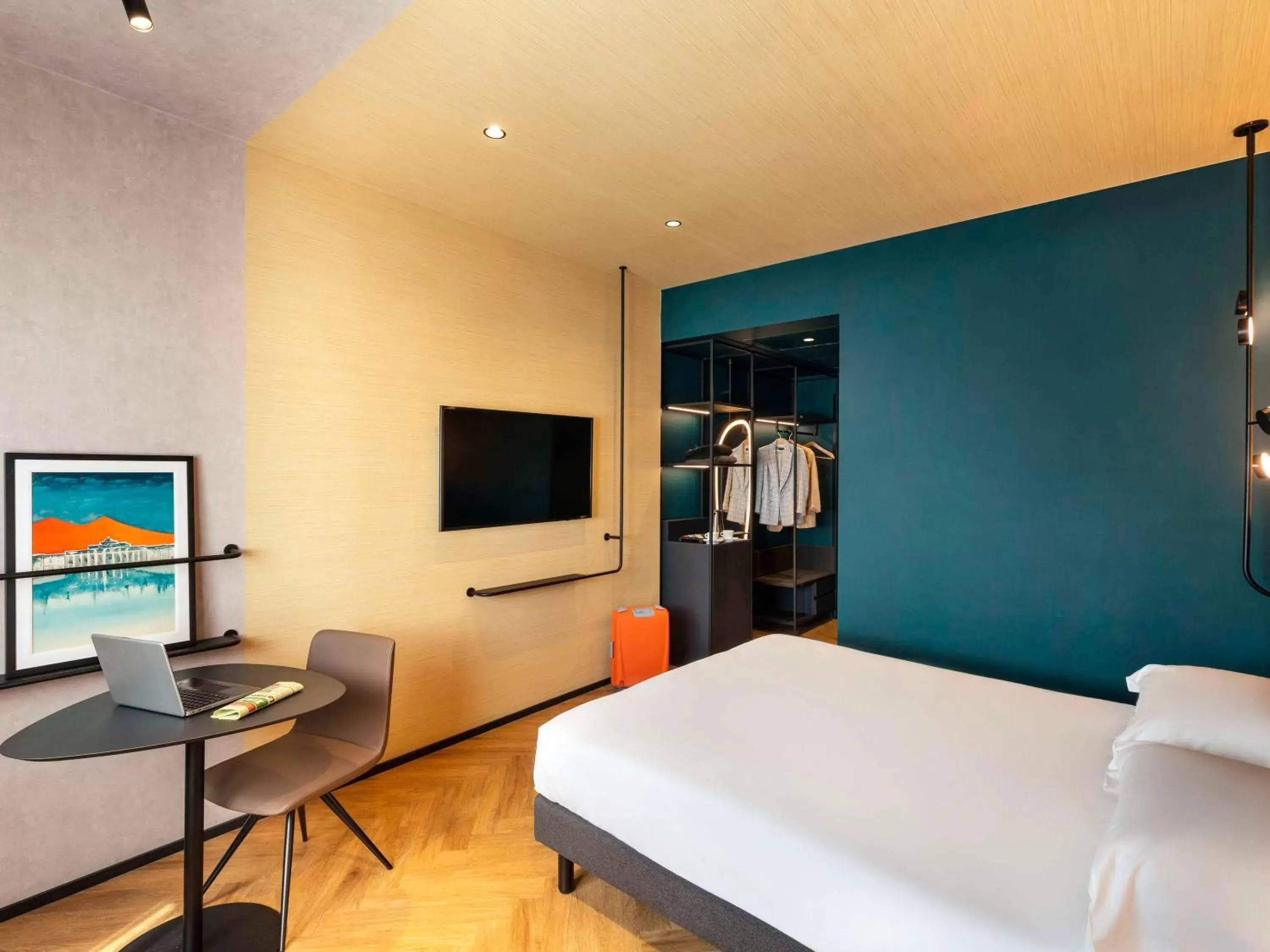 Bedroom, Bed in Novotel Caserta Sud