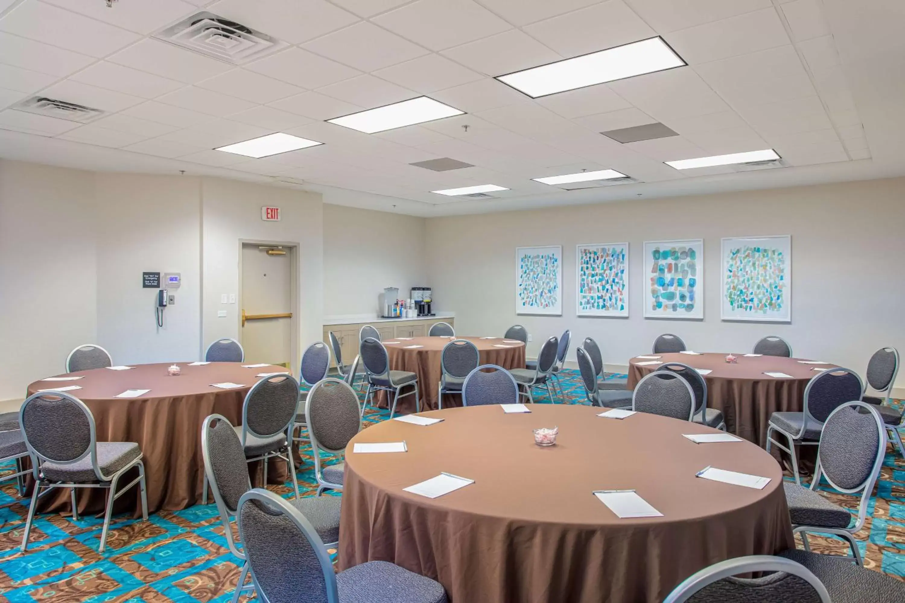 Meeting/conference room in Hampton Inn Pensacola Beach