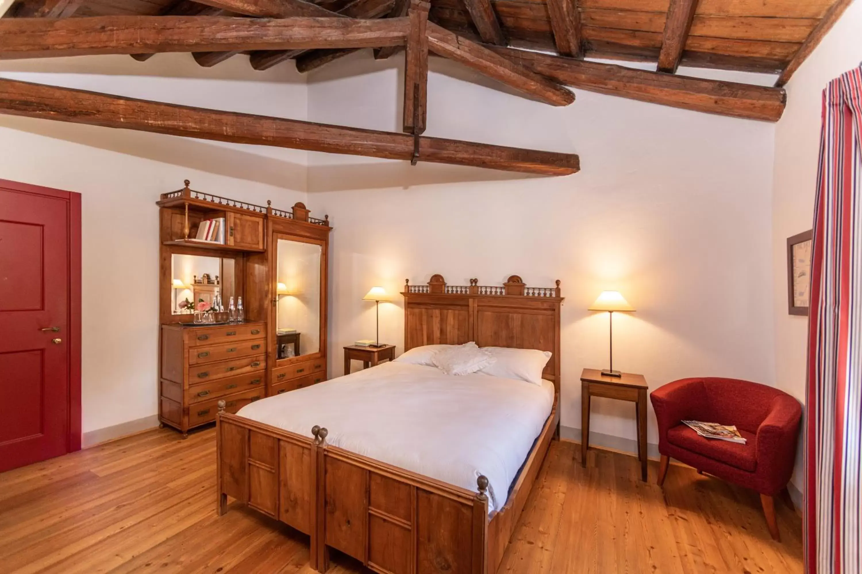 Bed in Villa Clementina - Prosecco Country Hotel