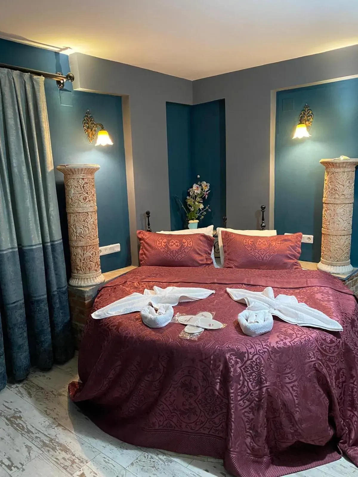 Massage, Bed in Rebetika Hotel