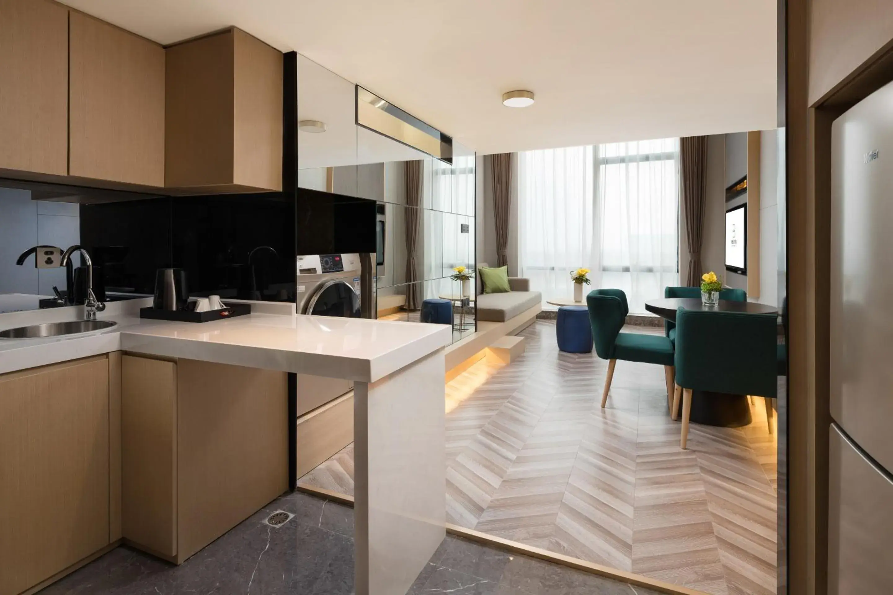 Duplex Suite in Buddy Hotel-Free Shuttle to Canton Fair Complex during Canton Fair Period Duplex Suite in Buddy Hotel-Free Shuttle to Canton Fair Complex during Canton Fair Period