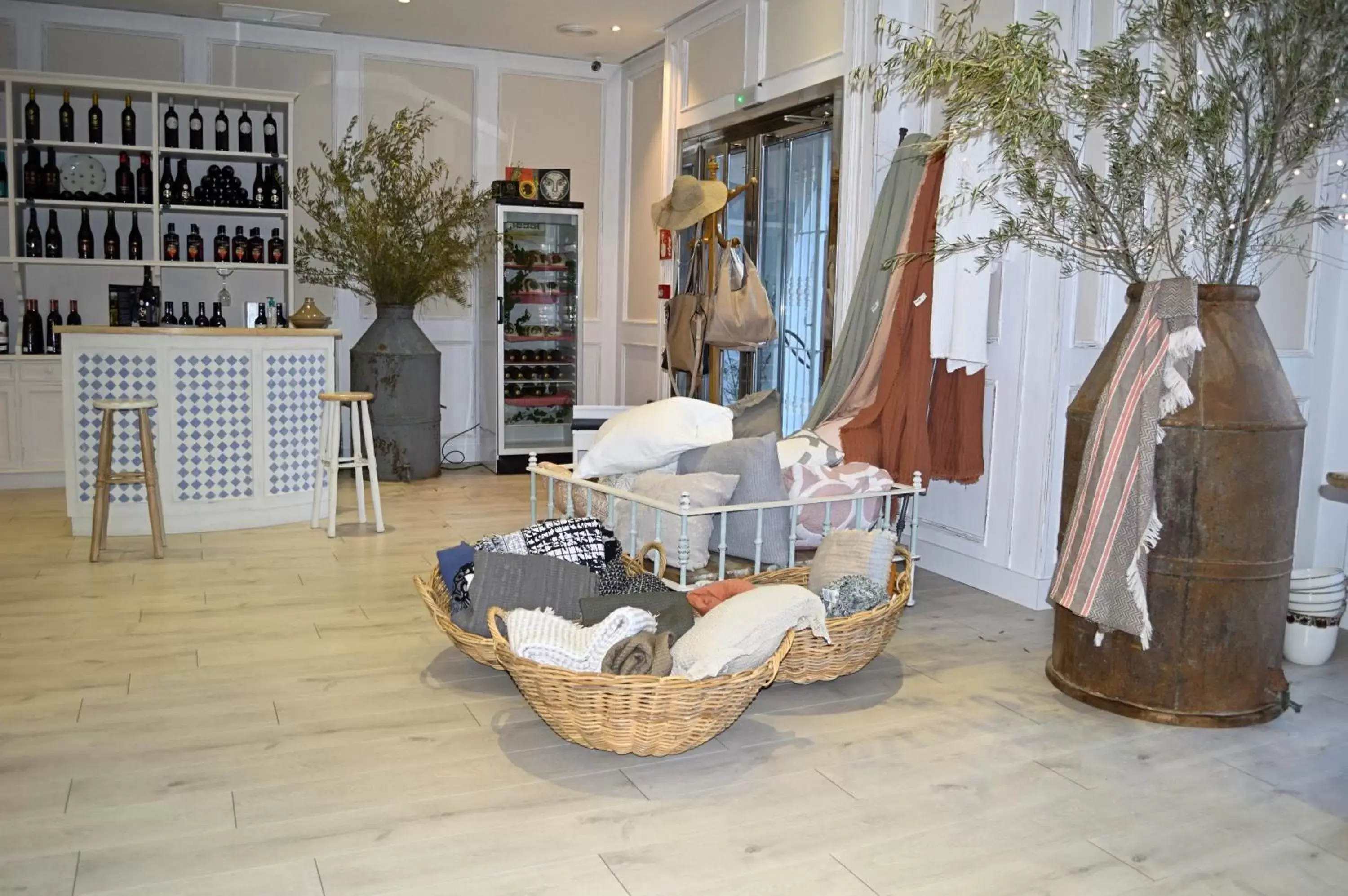 On-site shops in Ares Hotel