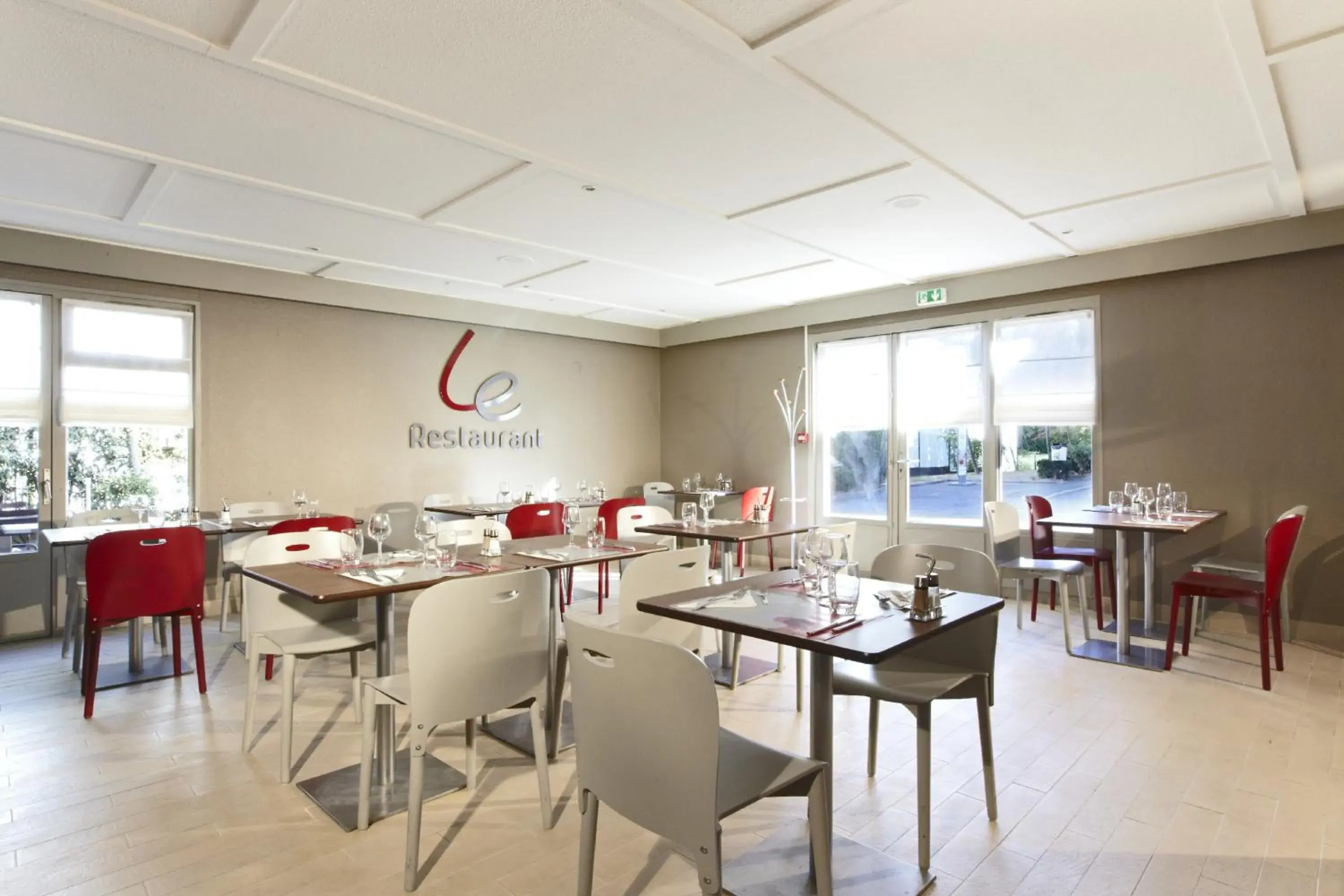 Restaurant/places to eat in Campanile Plaisir Restaurant/places to eat in Campanile Plaisir