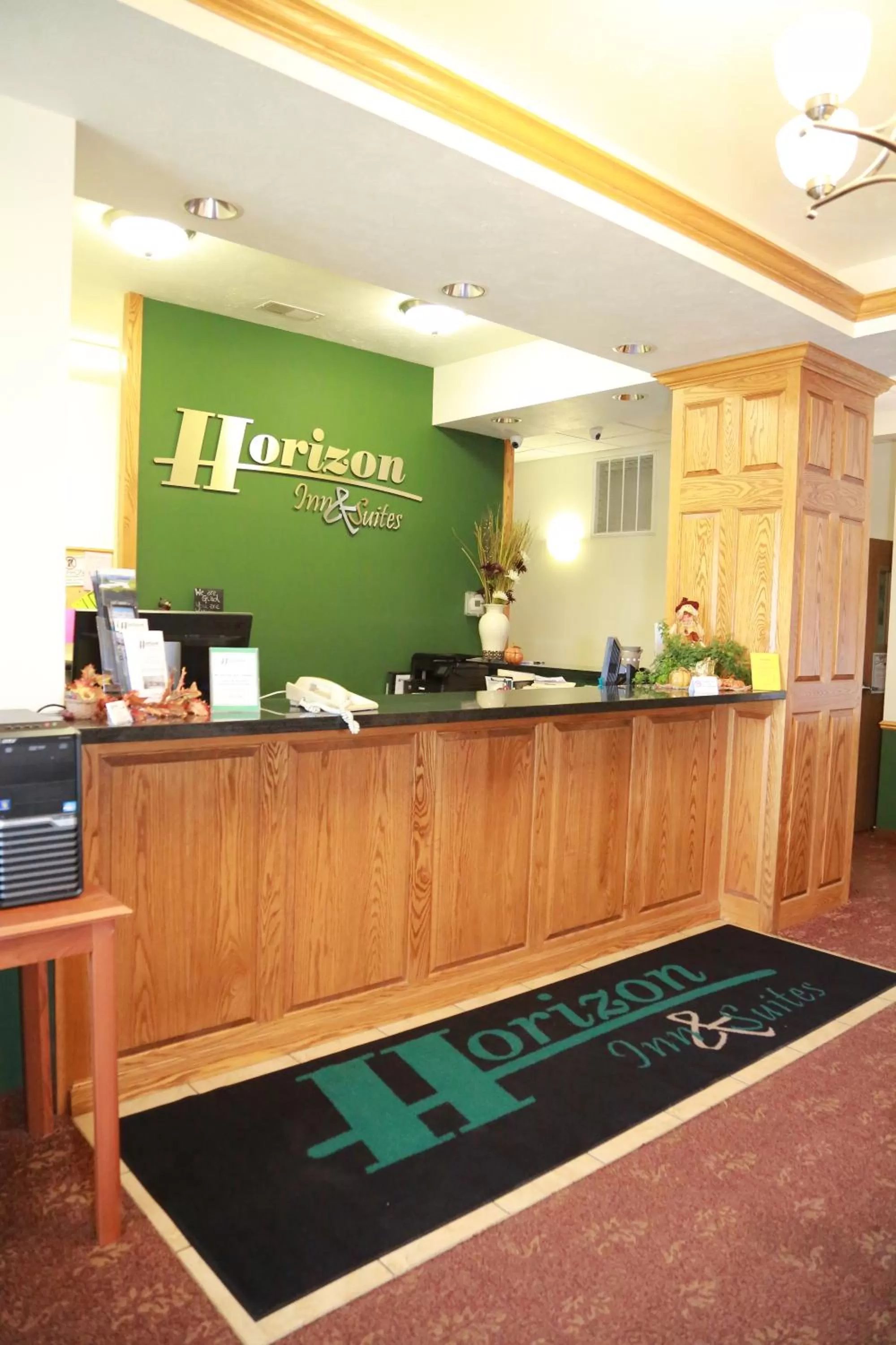 Lobby or reception in Horizon Inn & Suites