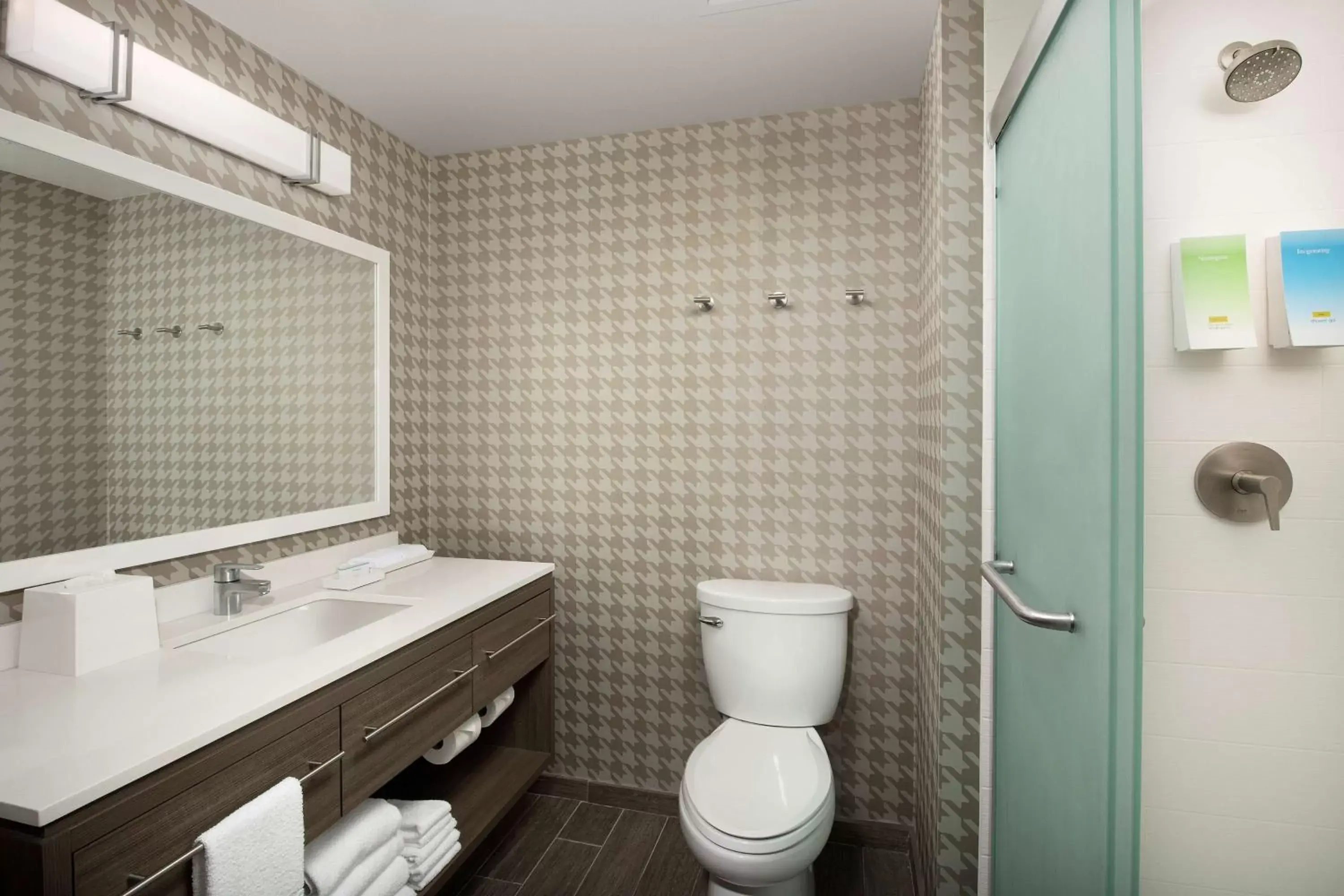 Bathroom in Home2 Suites By Hilton Marysville