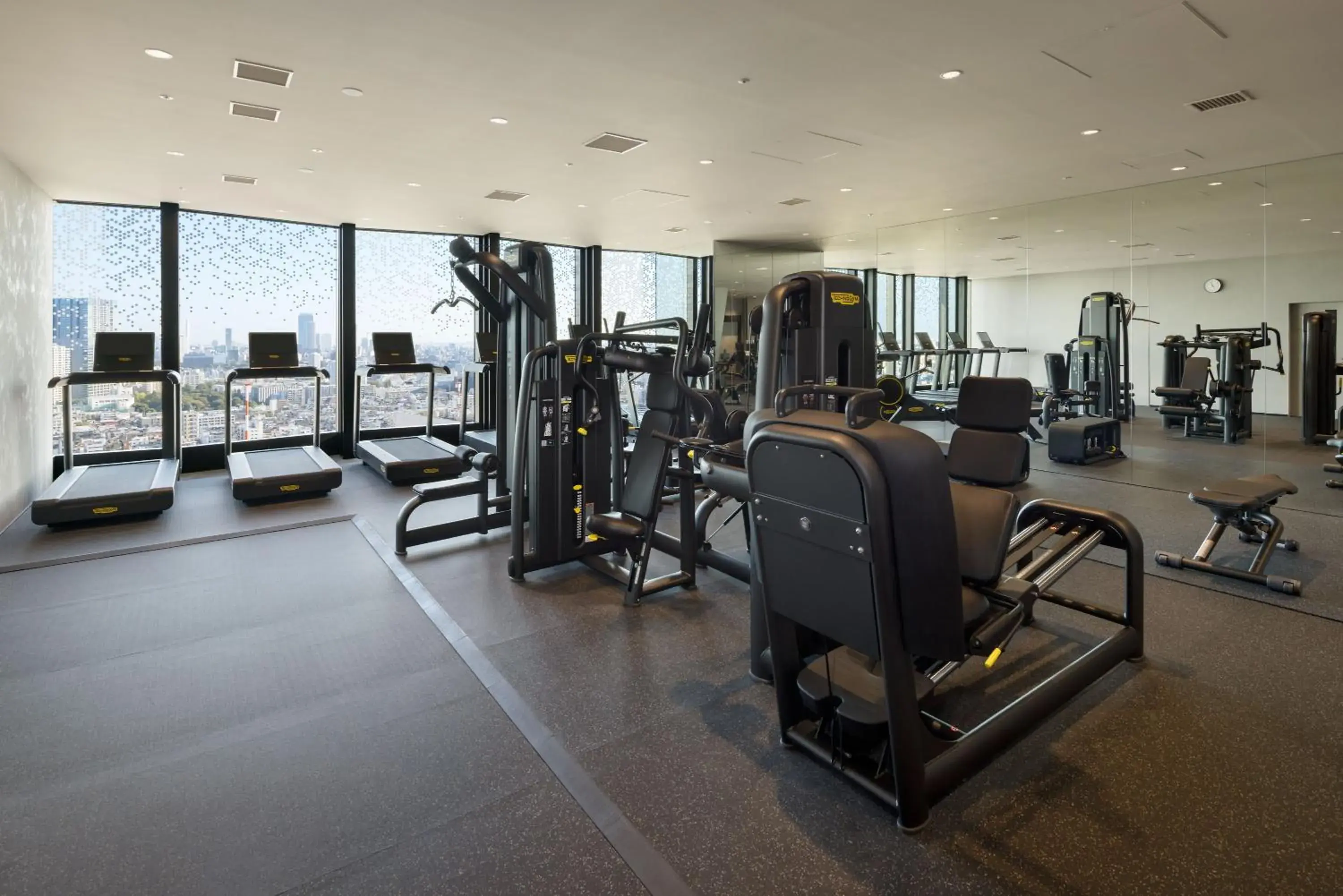 Fitness centre/facilities in BELLUSTAR TOKYO, A Pan Pacific Hotel Fitness centre/facilities in BELLUSTAR TOKYO, A Pan Pacific Hotel