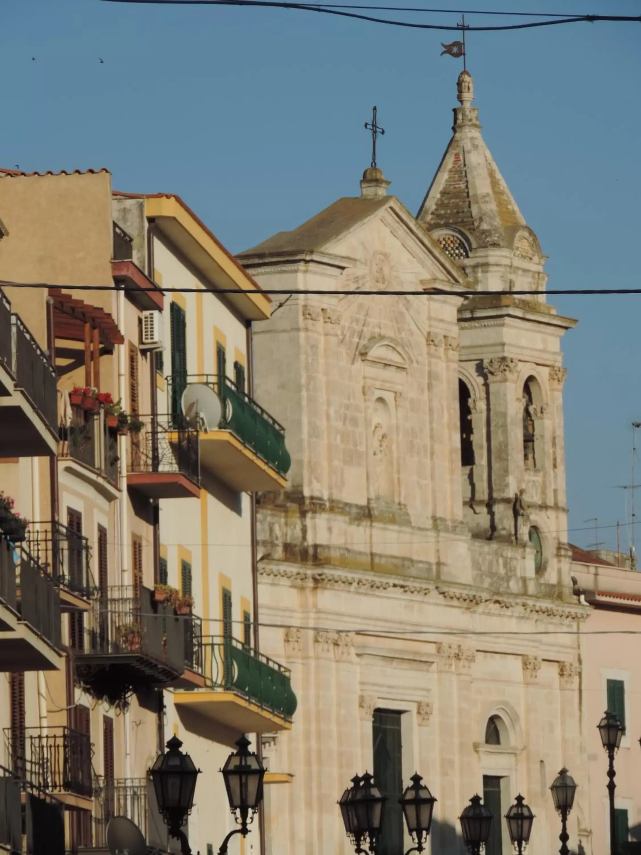 Neighbourhood, Property Building in La Casa In Pietra