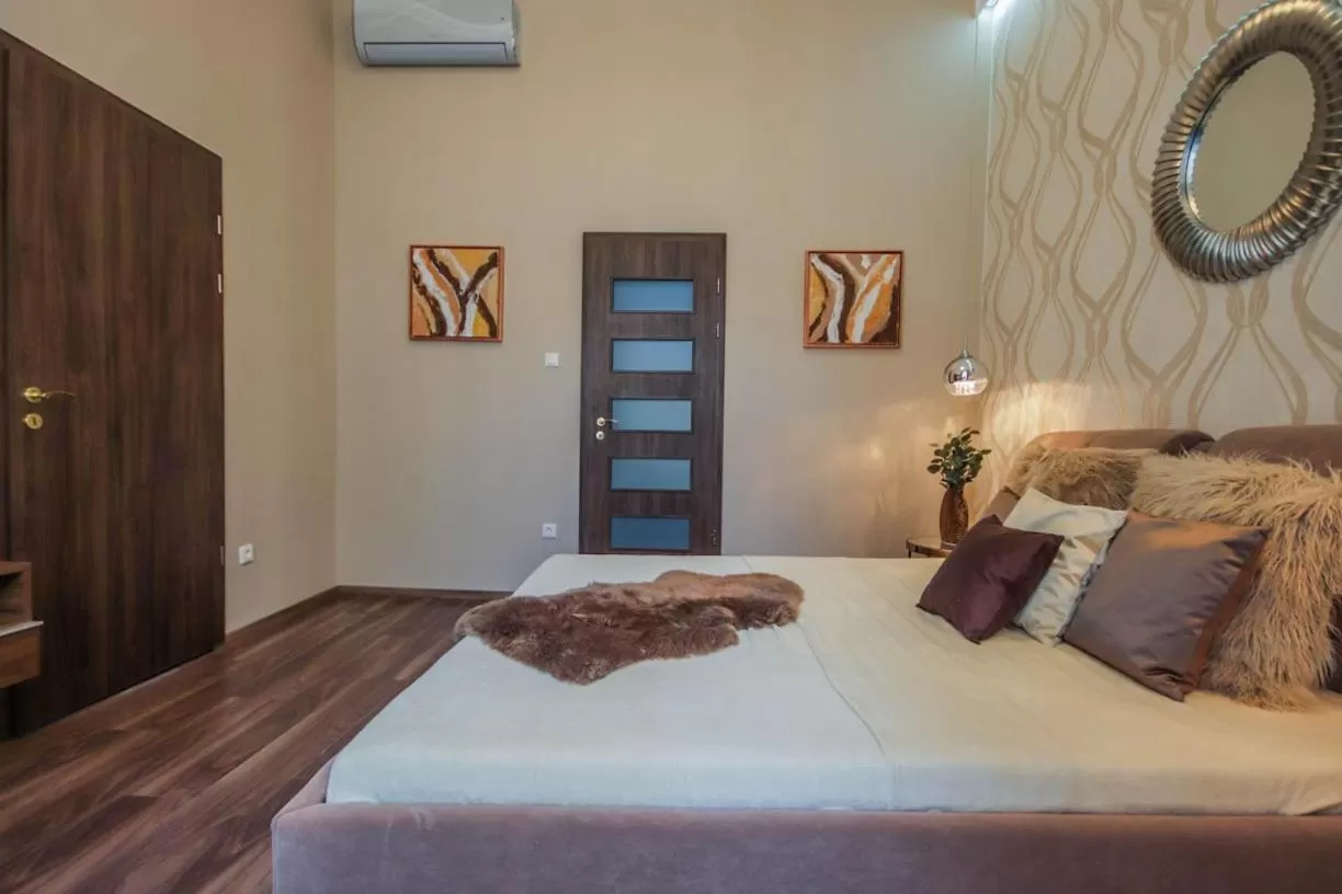 Bedroom, Bed in Bengt Apartment Dohány Str.