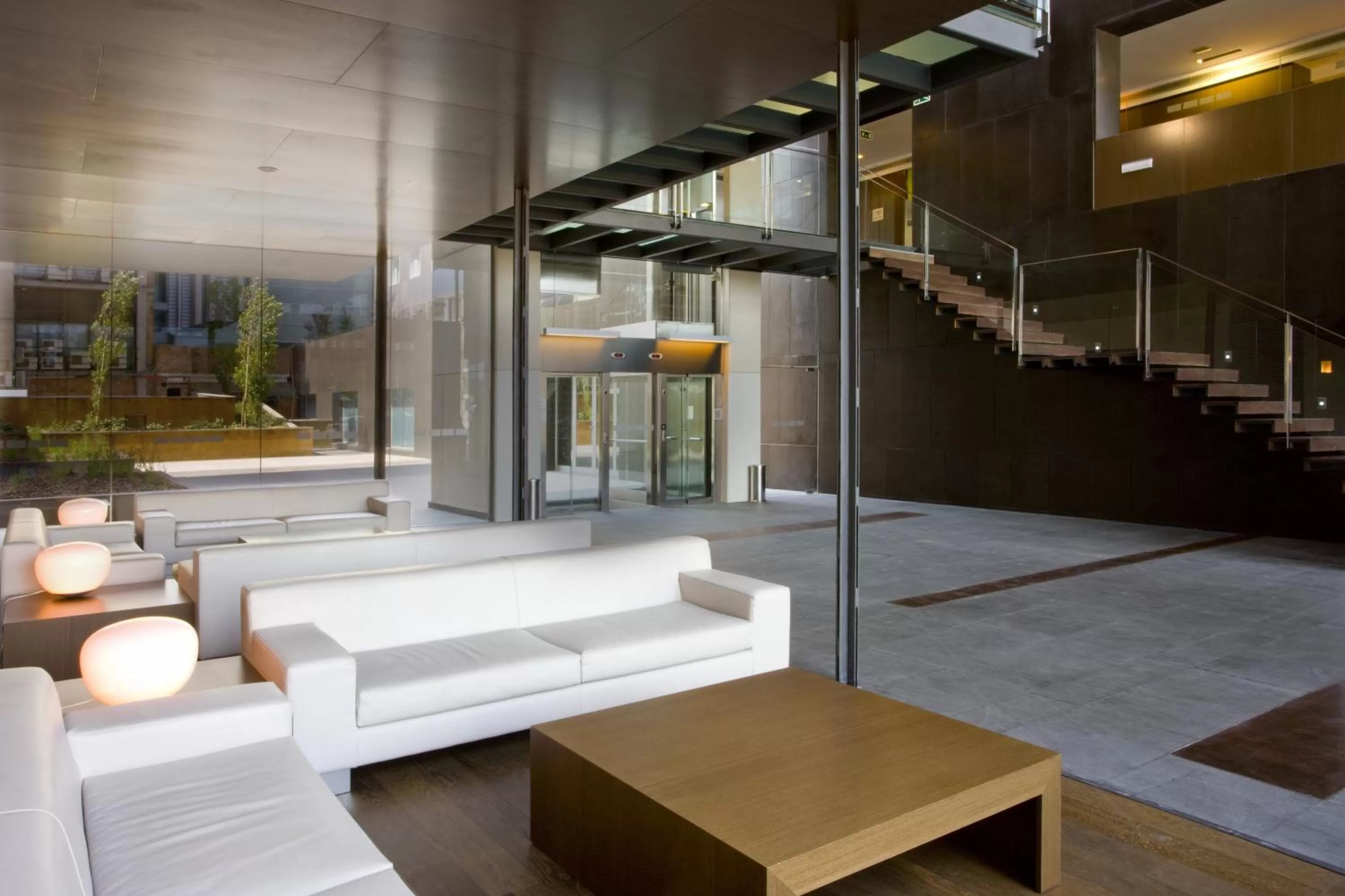 Lobby or reception in Holiday Inn Express Barcelona City 22@ by IHG