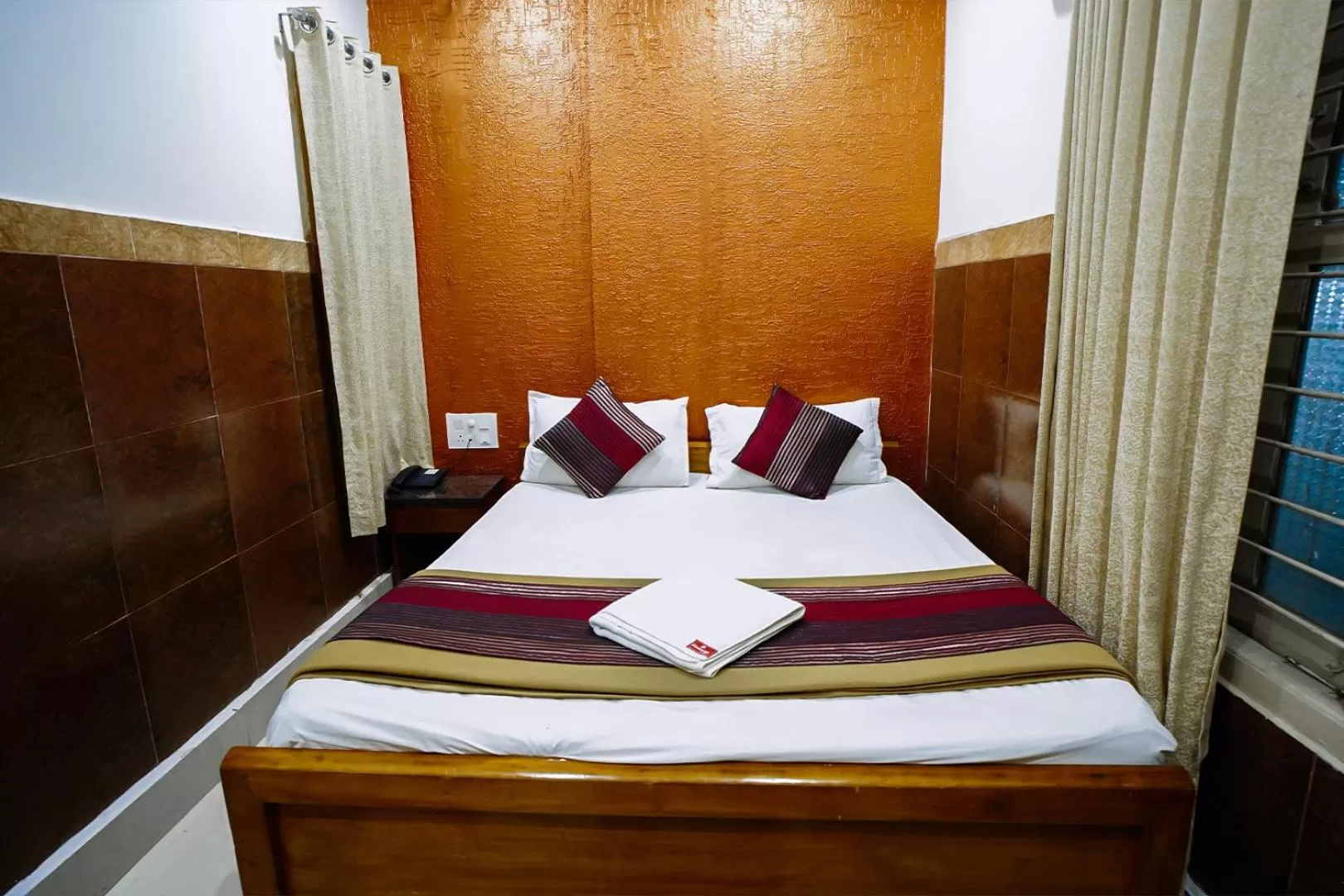 Bed in HOTEL PRAKAASH RESIDENCY