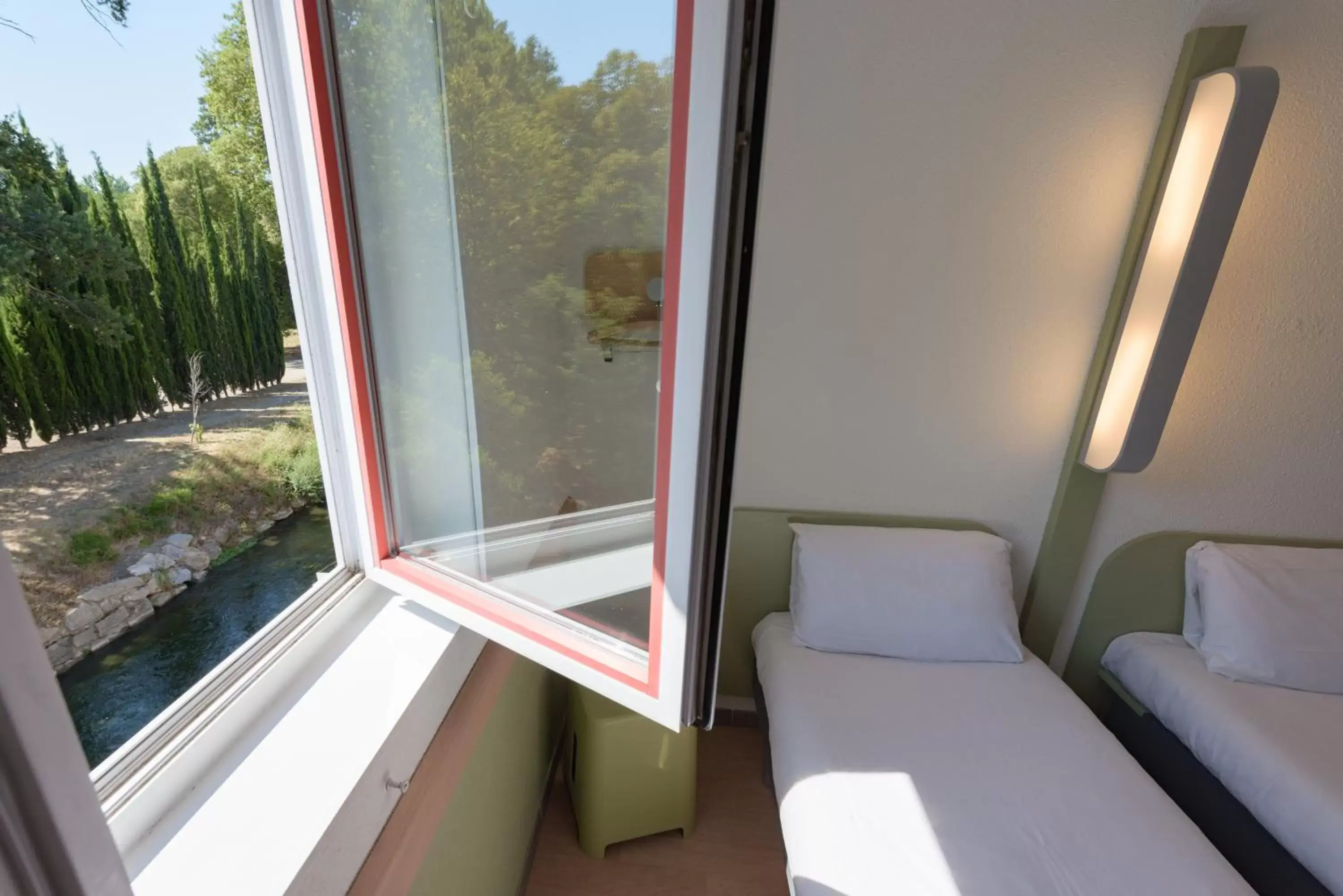 Bathroom, Seating Area in ibis budget Orange Centre