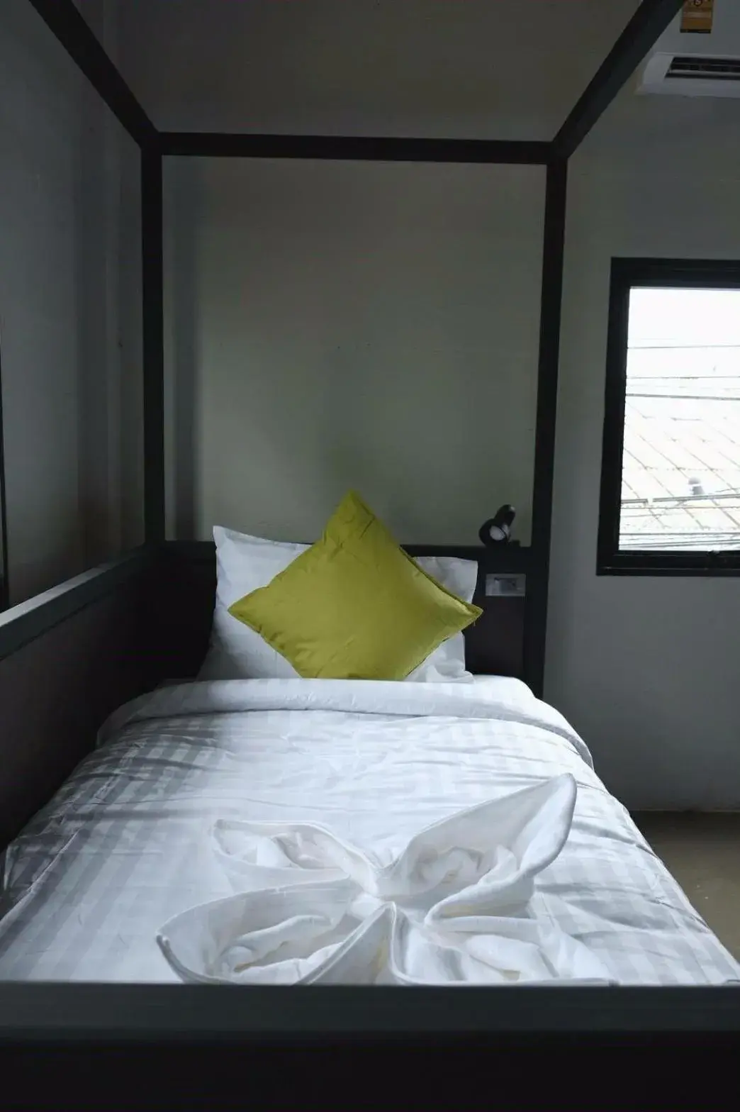 Bed in THE TREE Sleep and Space Bed in THE TREE Sleep and Space