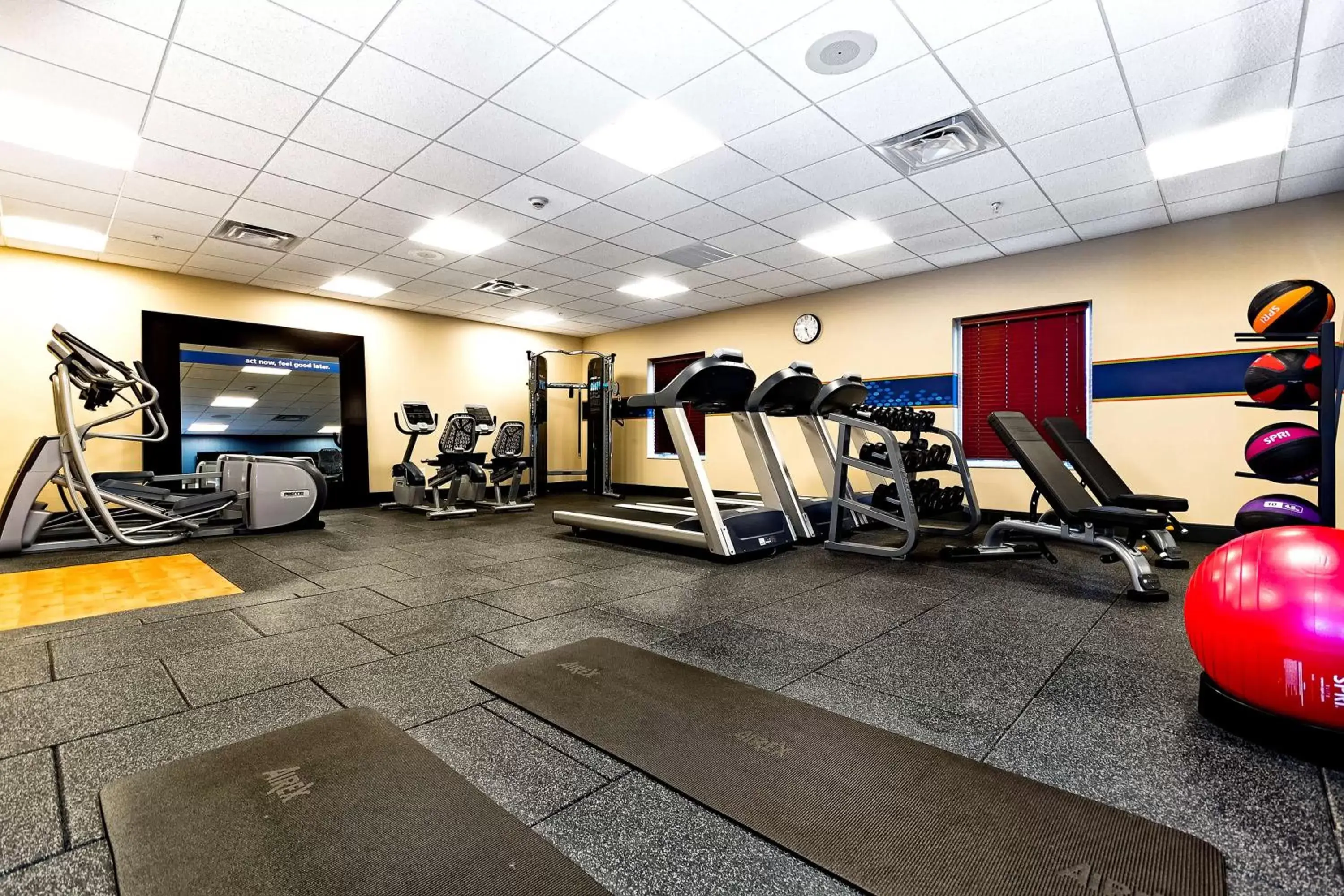 Fitness centre/facilities, Fitness Center/Facilities in Hampton Inn Lockport - Buffalo, NY