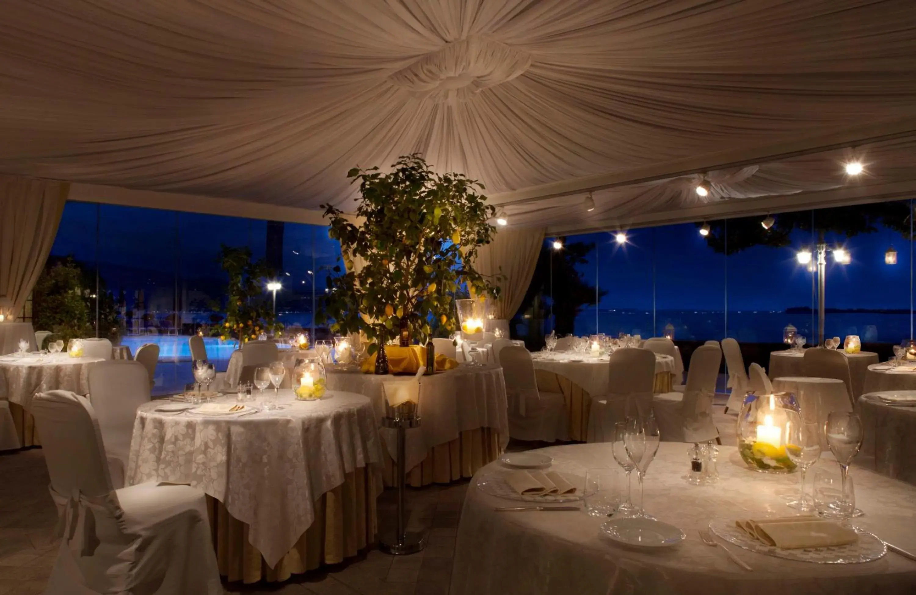 Restaurant/places to eat in Grand Hotel Gardone Restaurant/places to eat in Grand Hotel Gardone