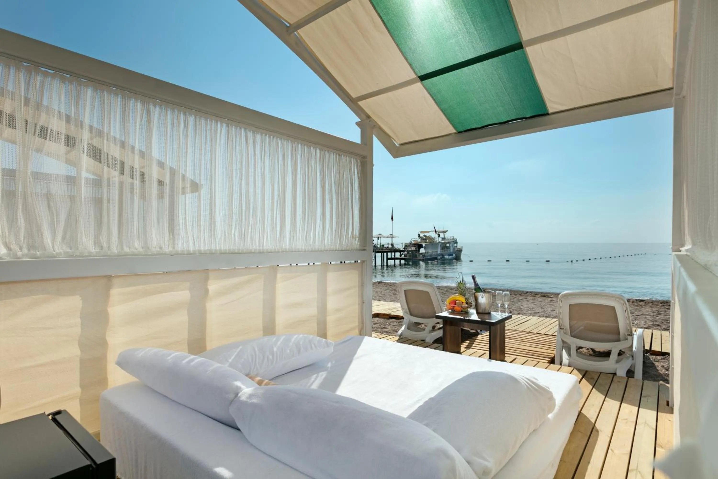 Day in Mövenpick Resort Antalya Tekirova - Ultra All Inclusive