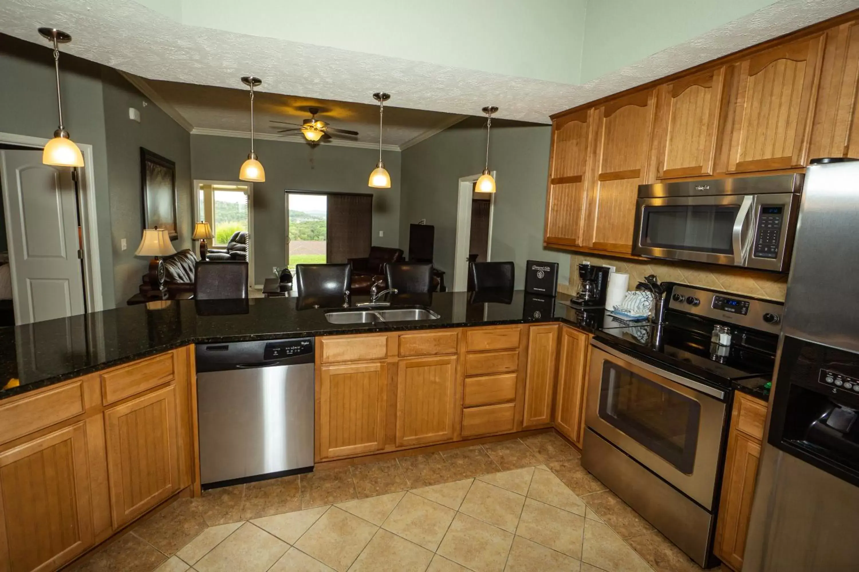 Kitchen or kitchenette, Kitchen/Kitchenette in Majestic at Table Rock