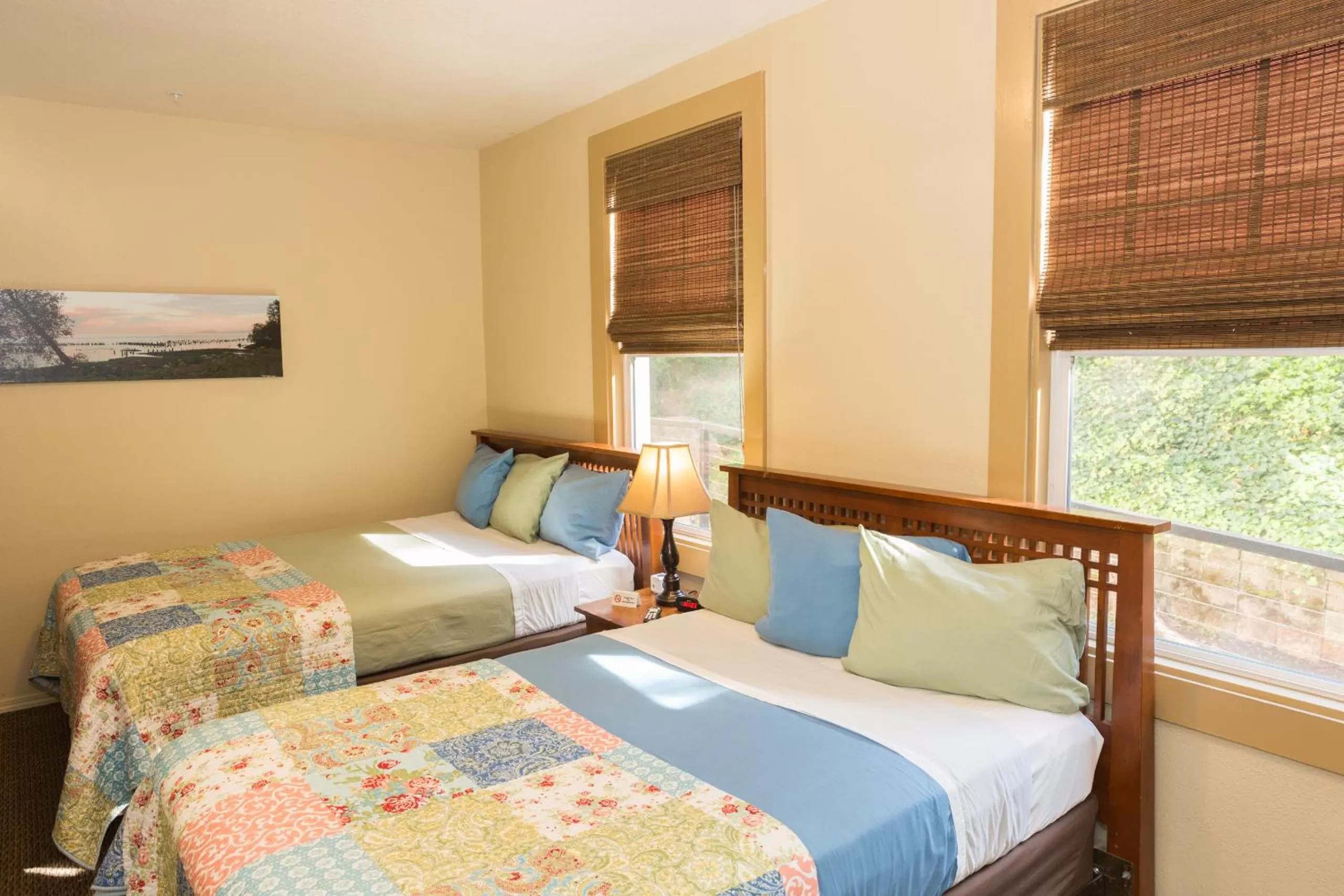 Bedroom in Hotel Cathlamet