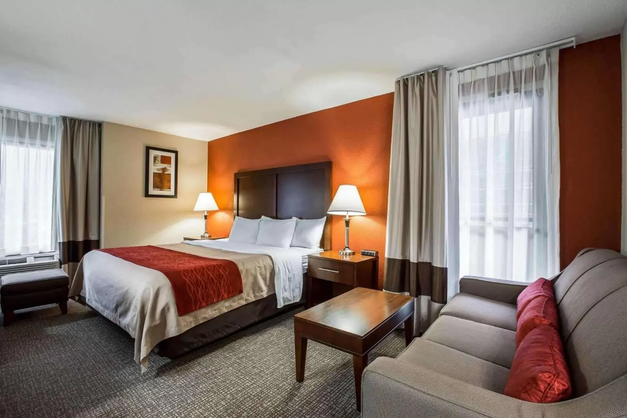 Photo of the whole room, Bed in Comfort Inn near Great Smoky Mountain National Park