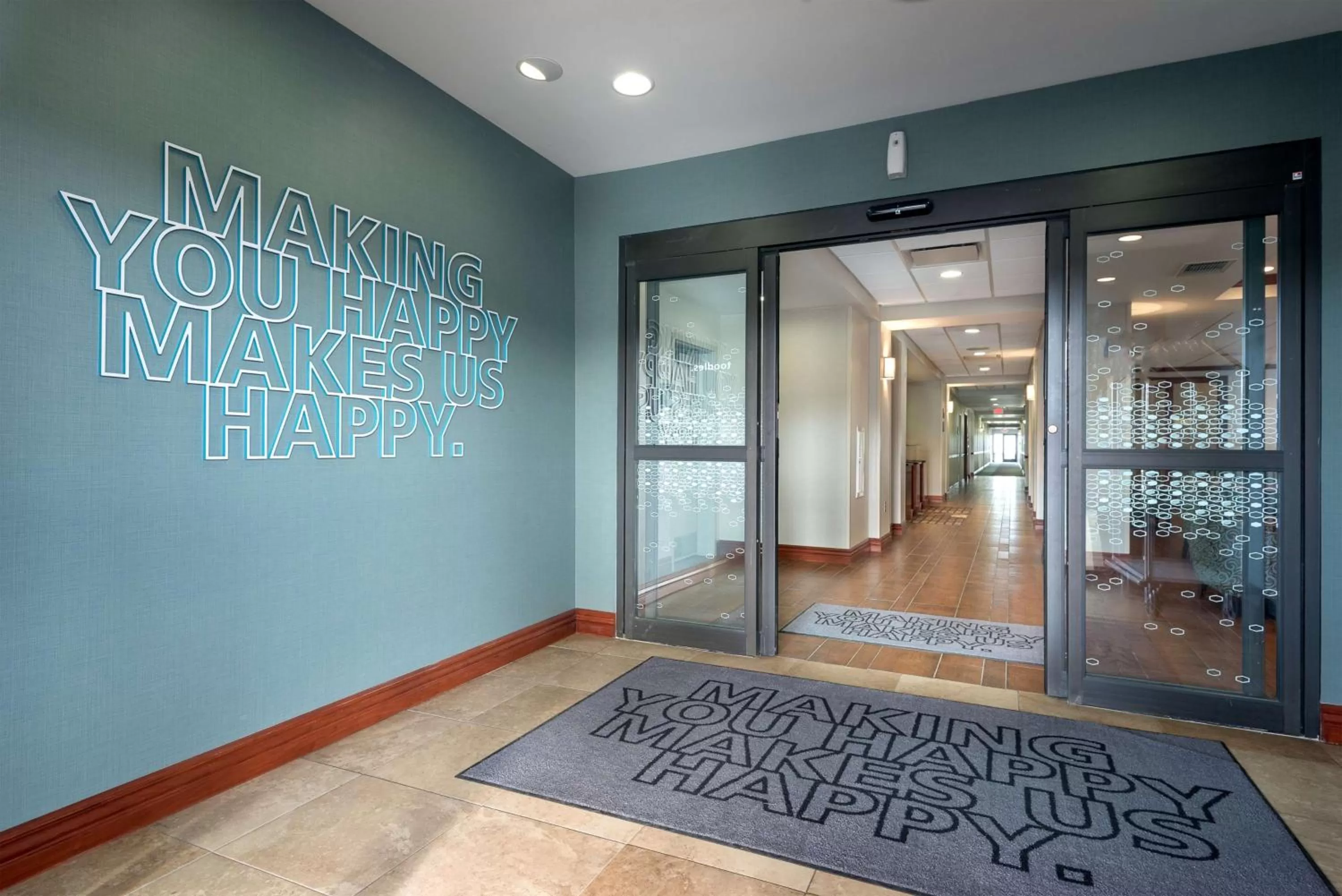 Property building in Hampton Inn Bellevue