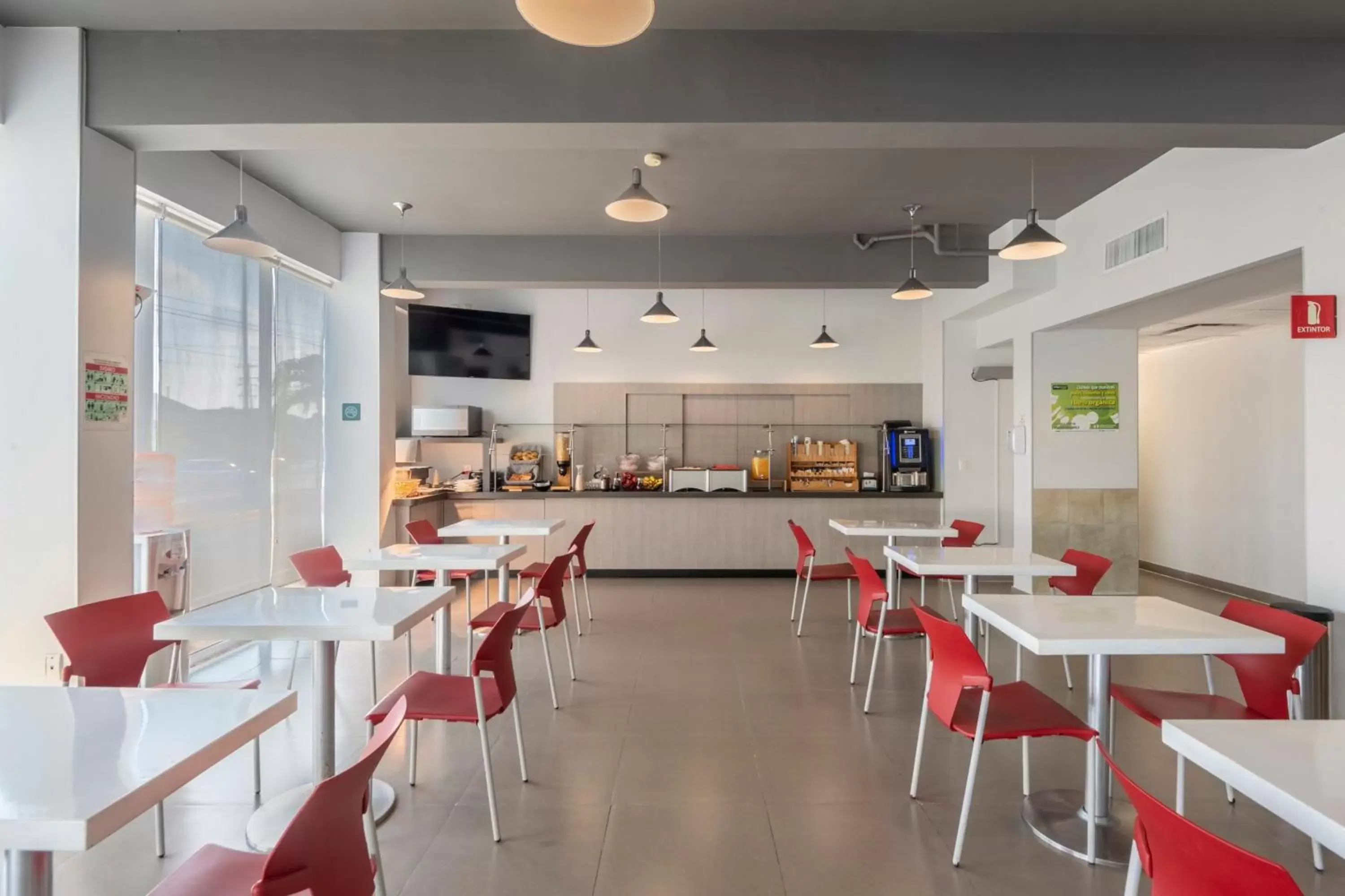 Breakfast, Restaurant/Places to Eat in City Express Junior by Marriott Ciudad del Carmen Aeropuerto