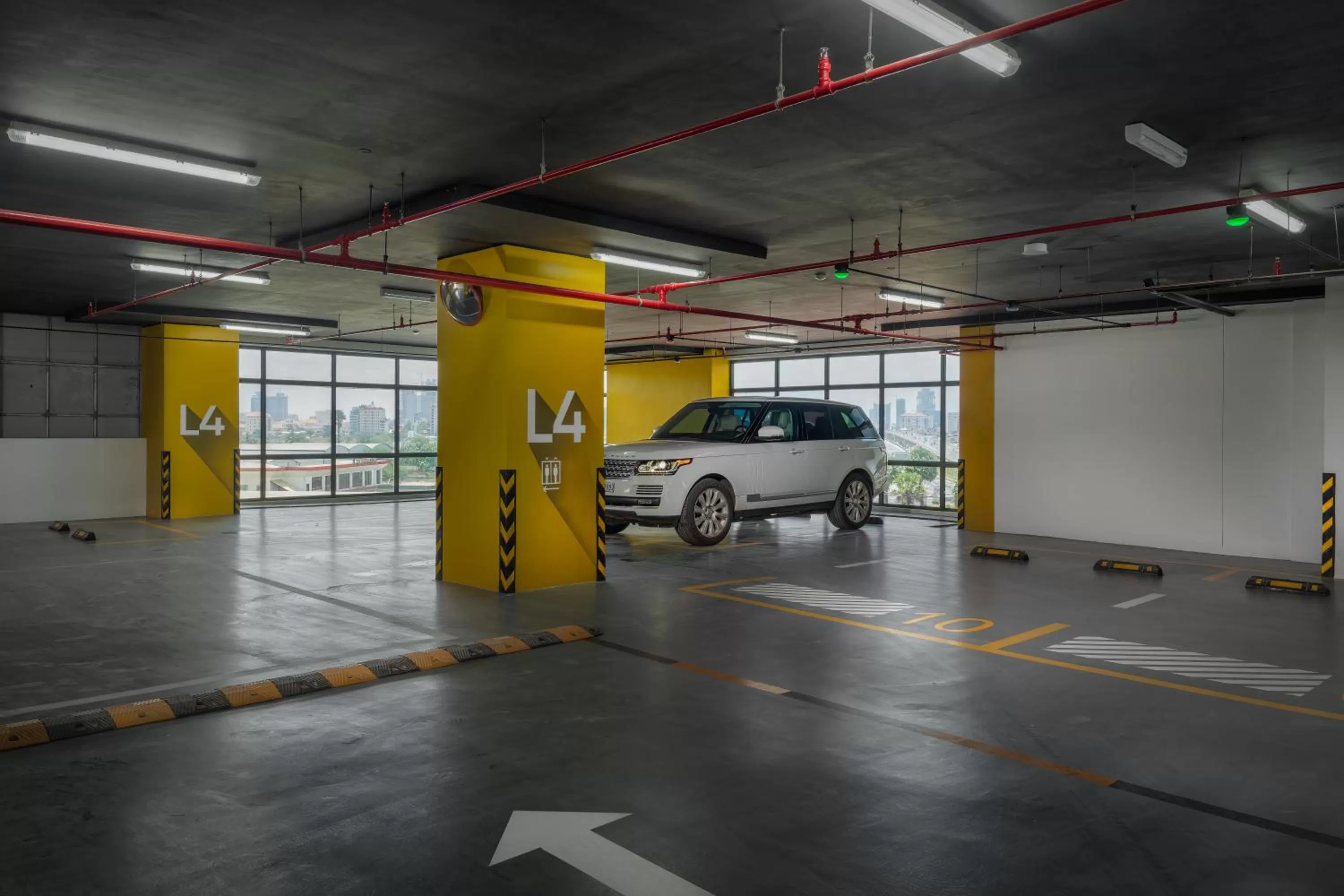 Parking in The Peninsula Phnom Penh