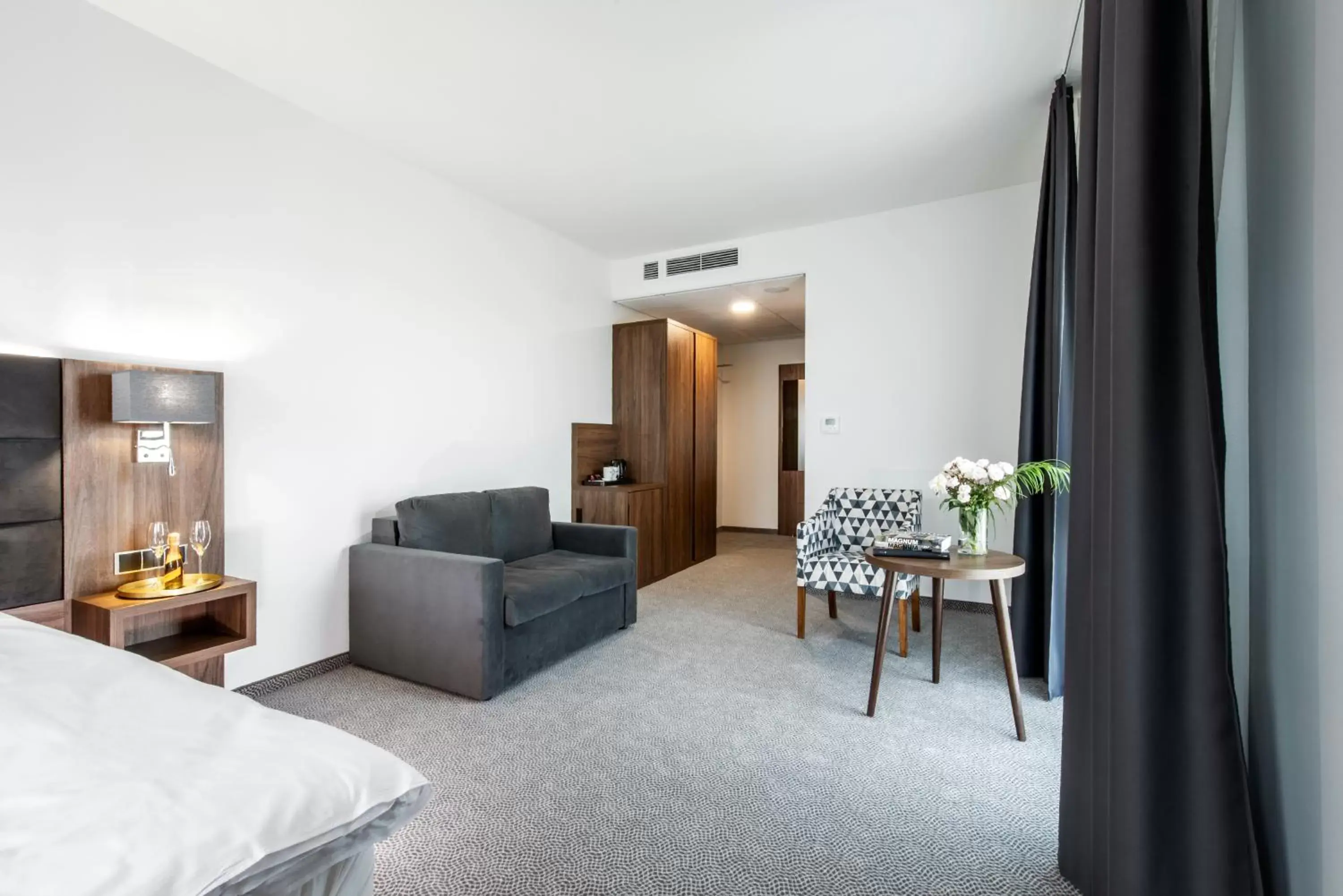 Bed in DB Hotel Wrocław Bed in DB Hotel Wrocław