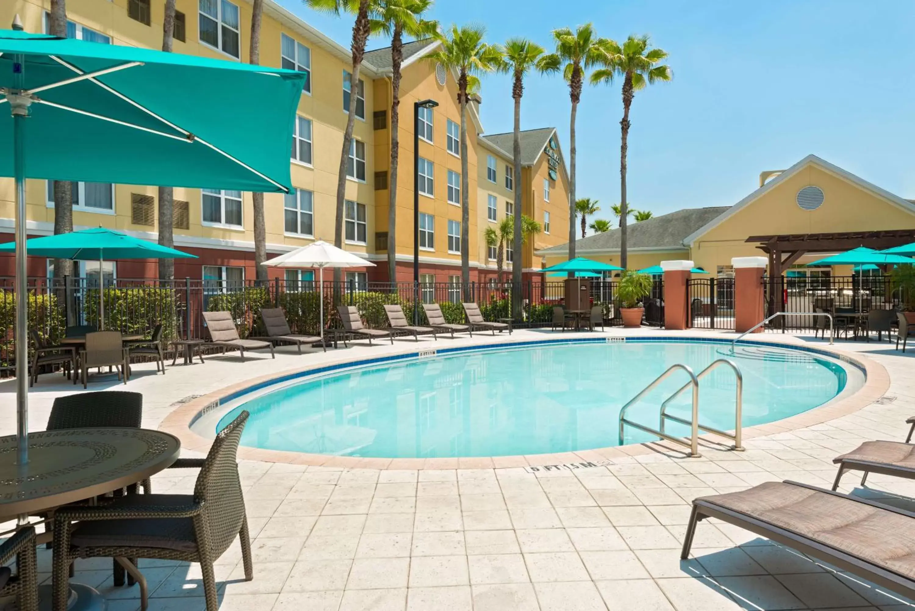 Swimming Pool in Homewood Suites by Hilton Orlando-UCF Area