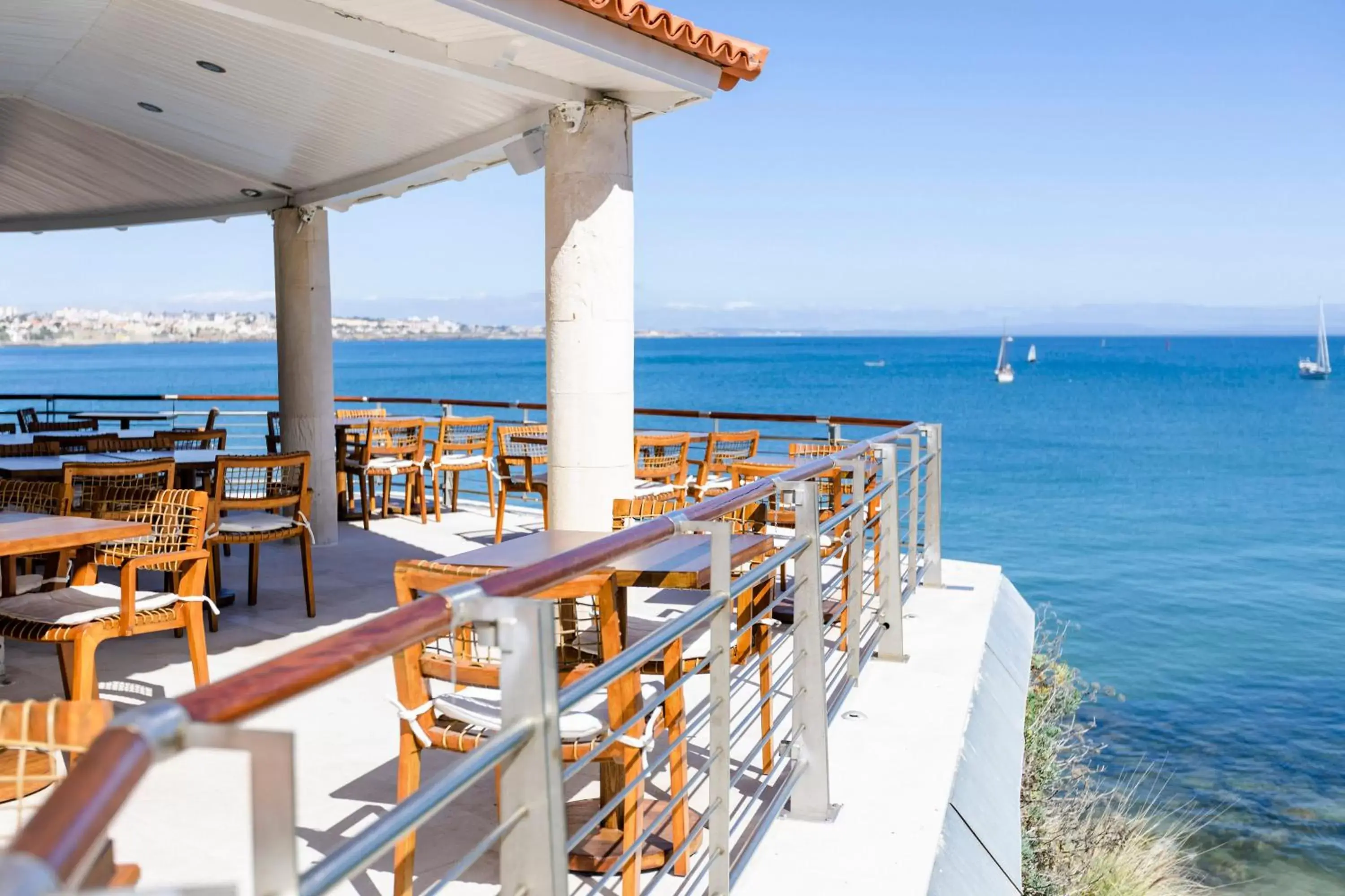 Balcony/Terrace in The Albatroz Hotel