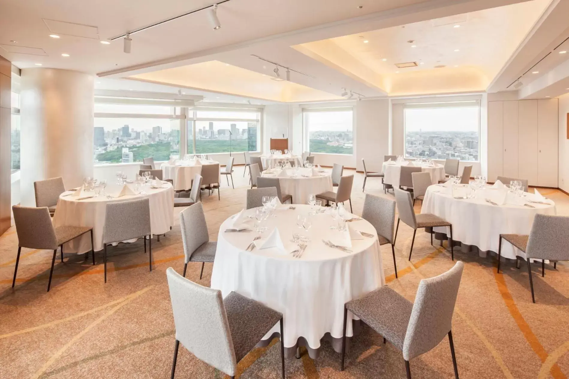 Banquet/Function facilities, Restaurant/Places to Eat in Hotel Century Southern Tower